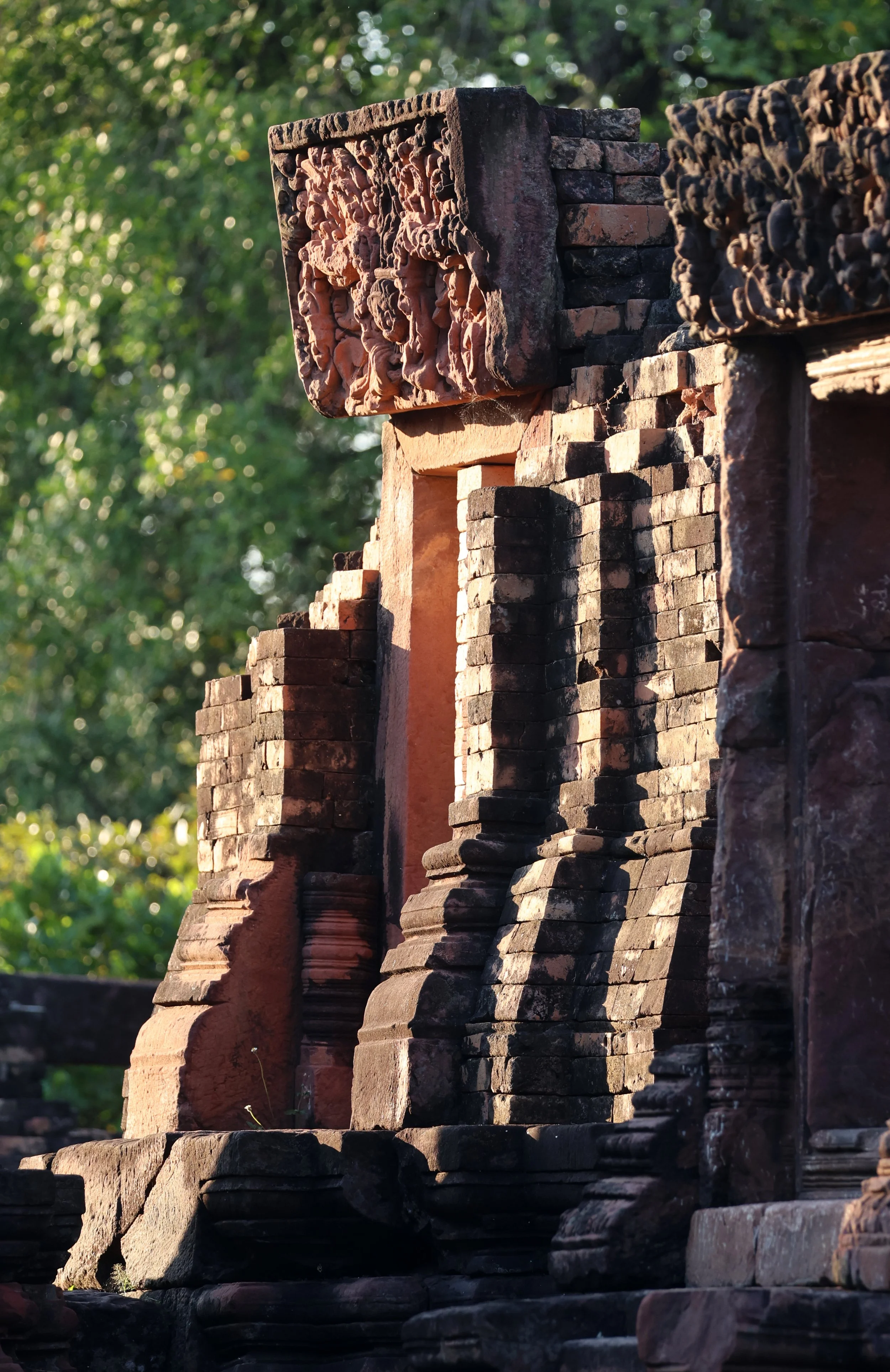 Wat Burapha Ku Ka Singh - Roi Et (4).jpg