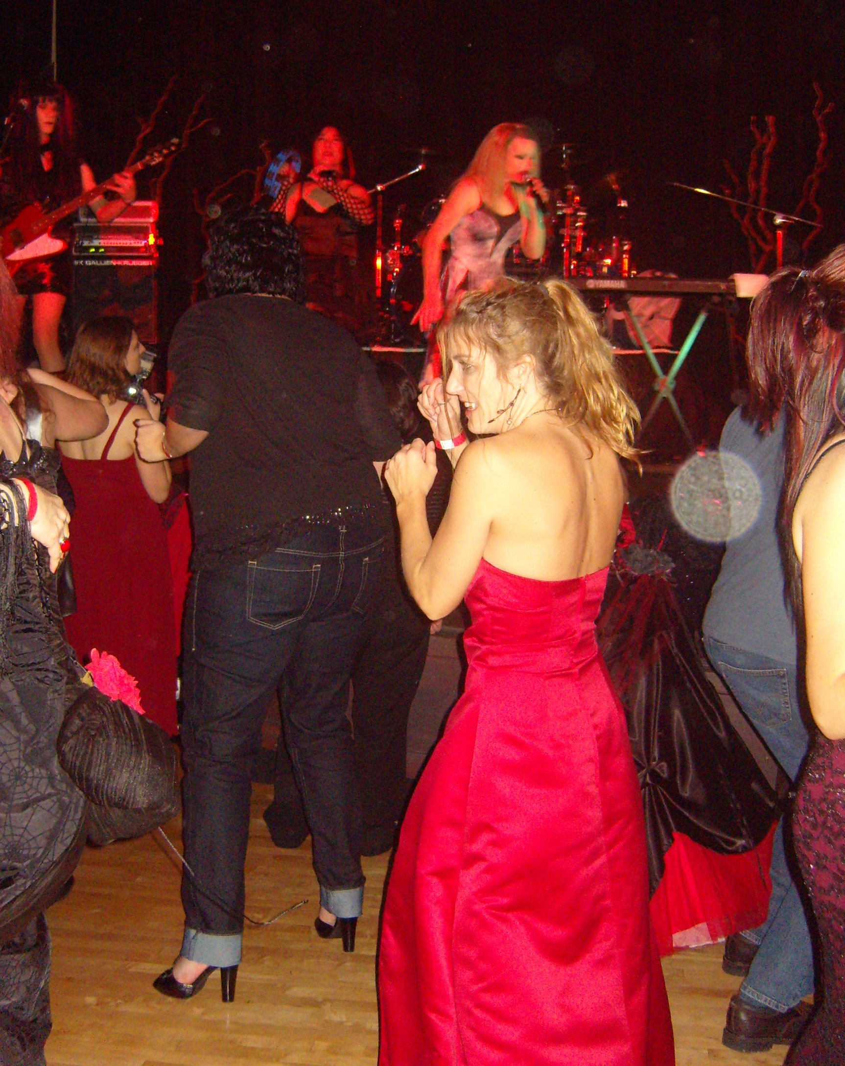 2009-11-21 GOTHIC BALL PARTY - TWIGHLIGHT OPENING WEEKEND (19).JPG