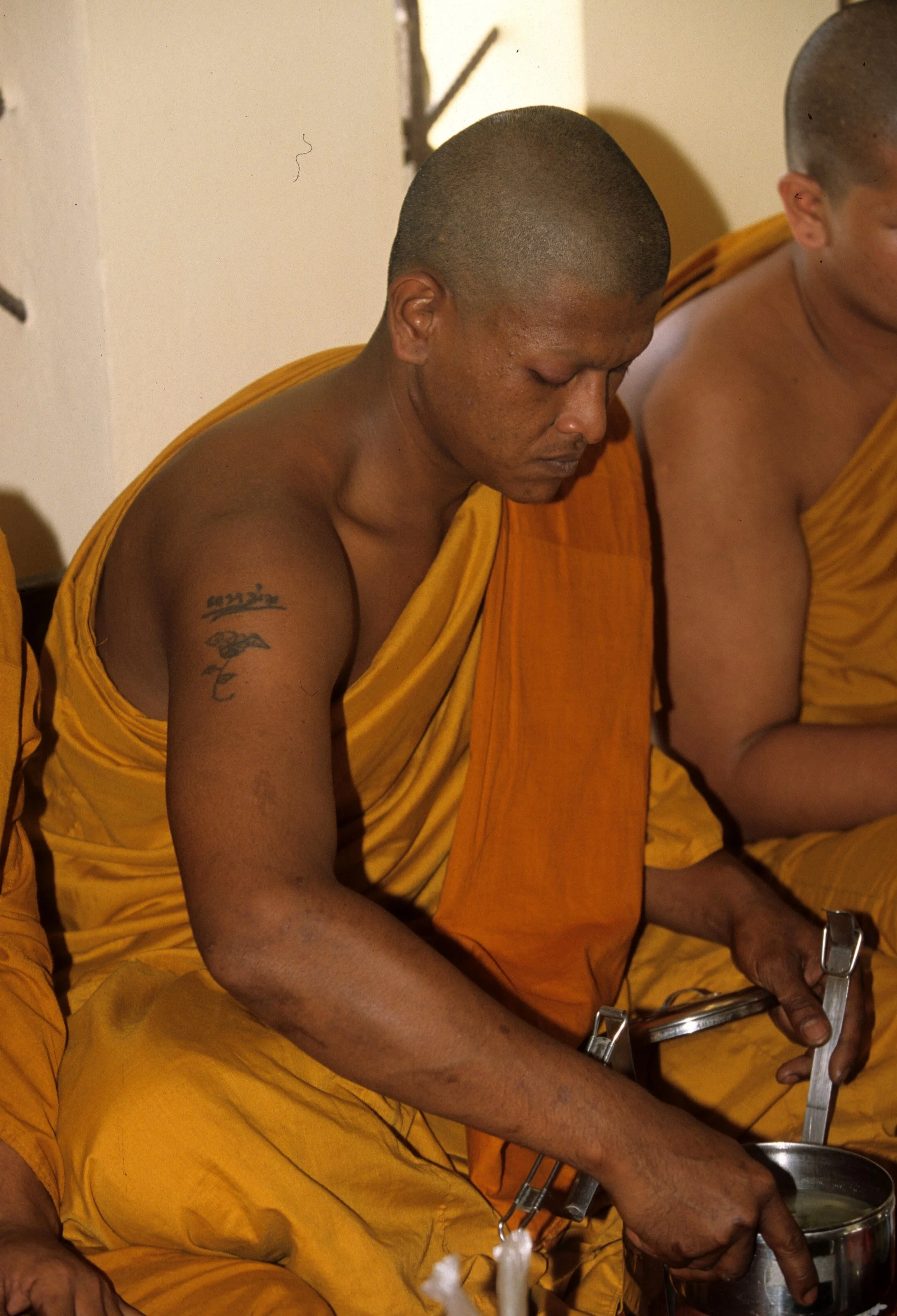 2004 Nakhonsithammarat Tamboon at Uncle's Temple (9).jpg