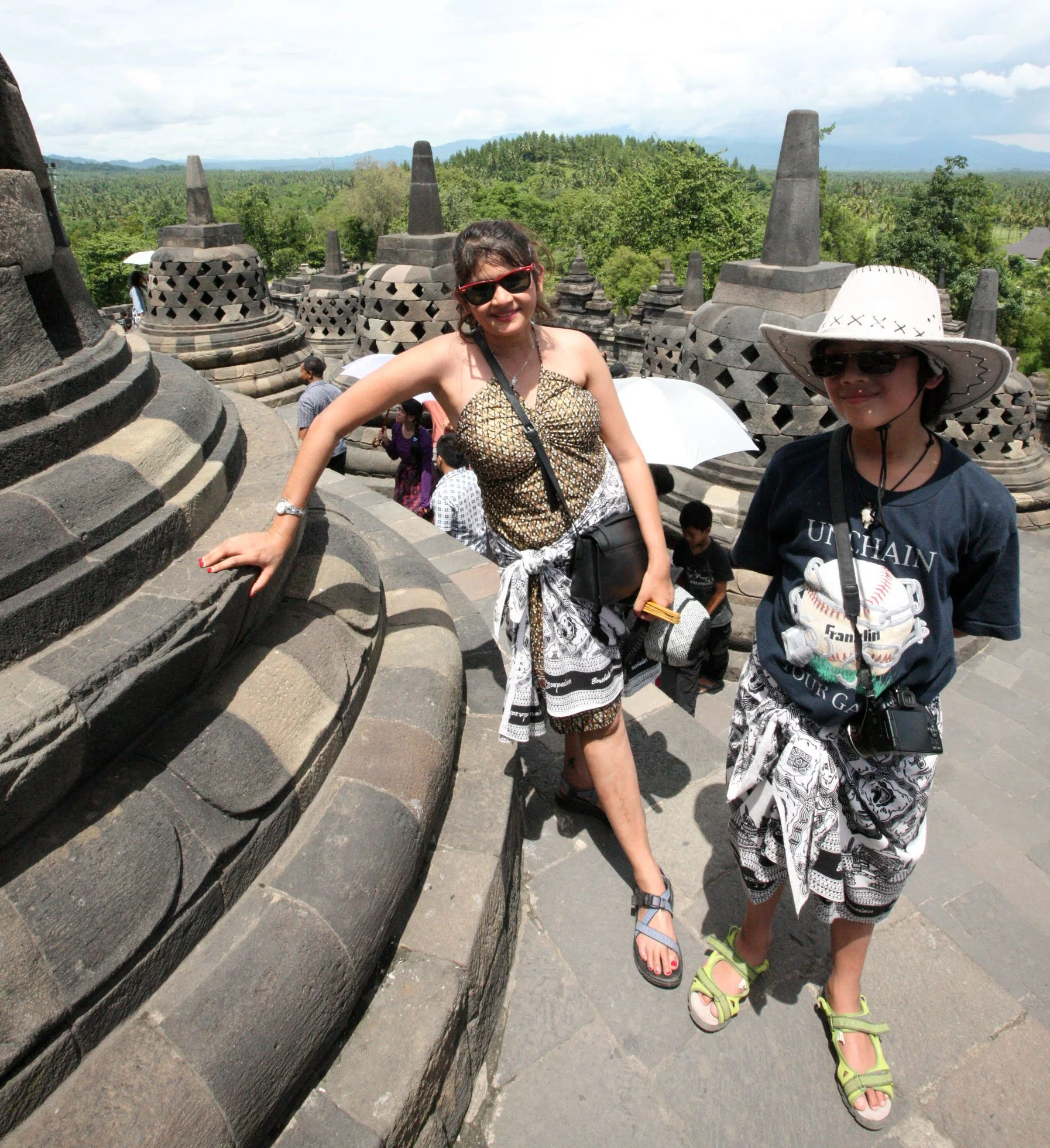 BOROBUDUR RUINS - YOGYAKARTA INDONESIA (73).JPG