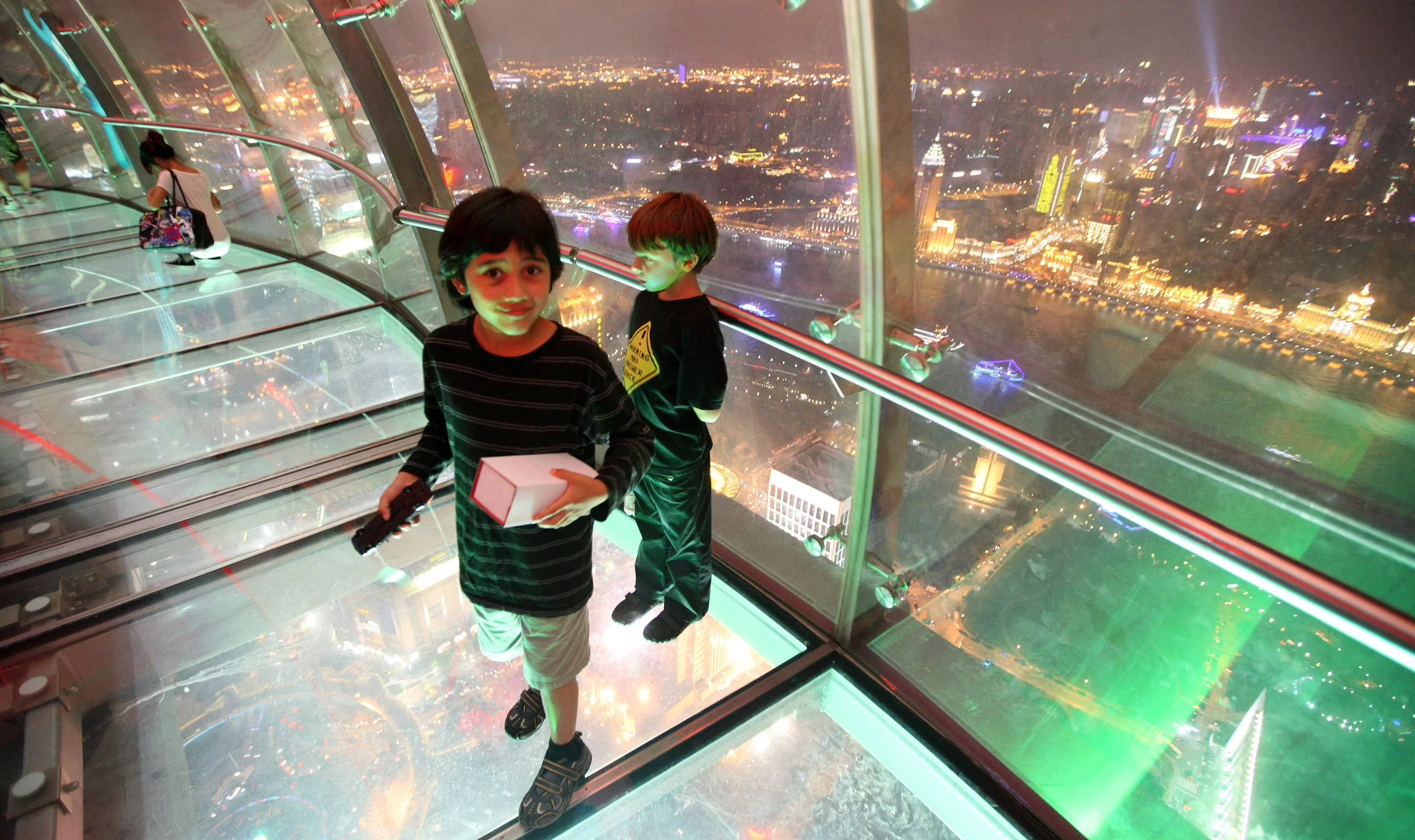 NIGHT OUT IN SHANGHAI - PEARL TOWER & BRAND MALL (114).JPG