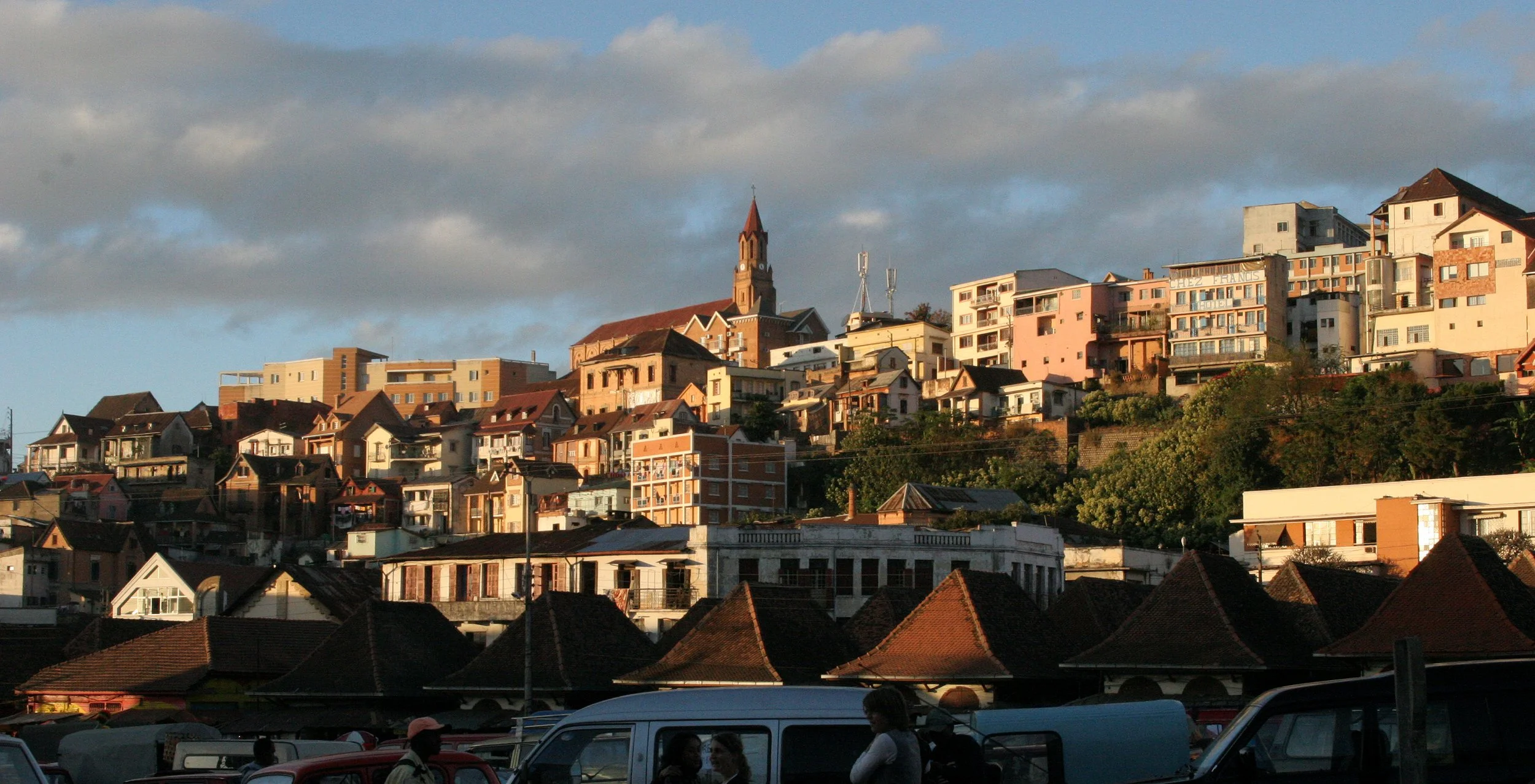 ANTANANARIVO - DAY ONE IN THE CITY (29).JPG