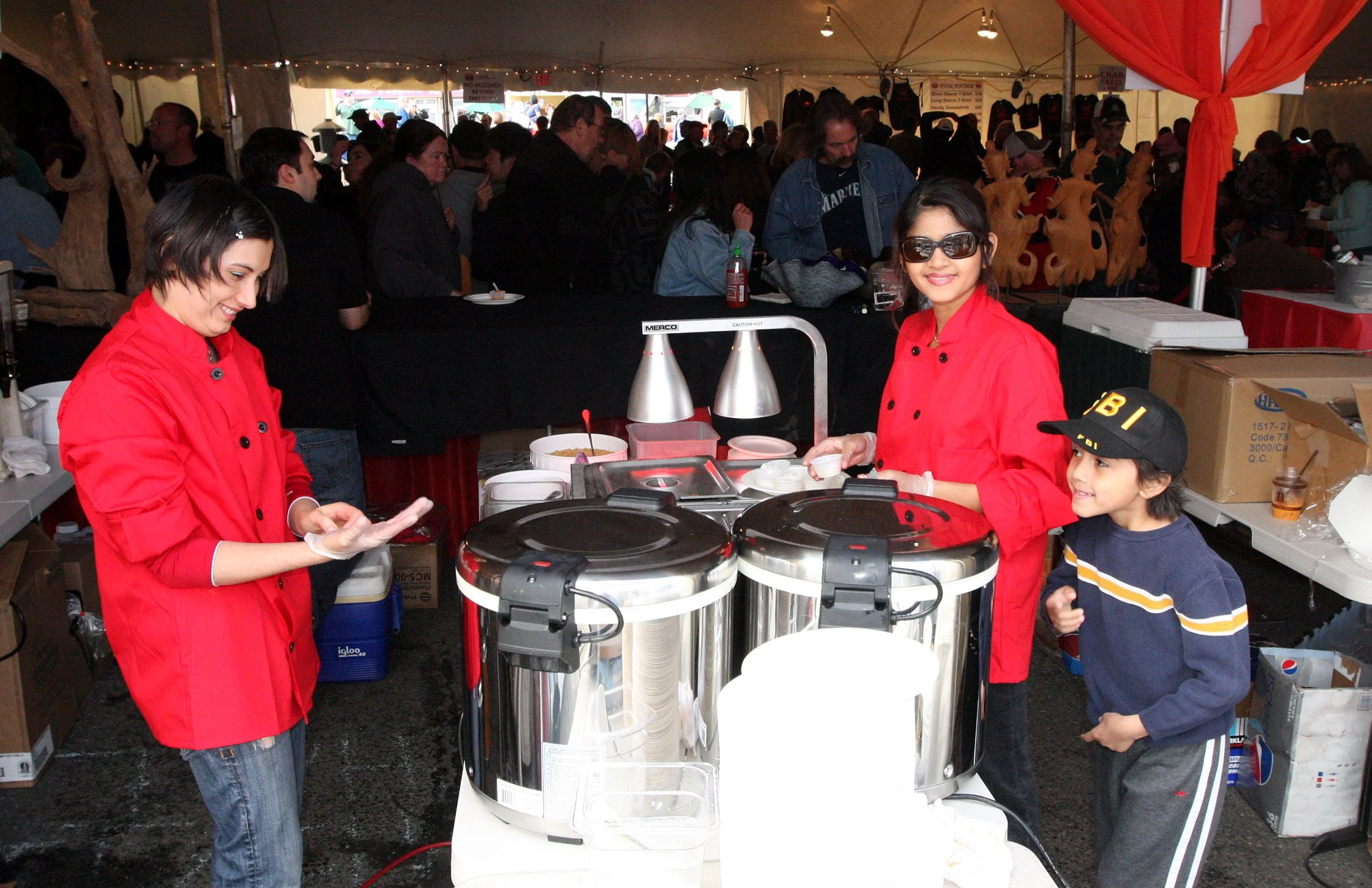 2009-10-10 CRAB FEST (2).JPG