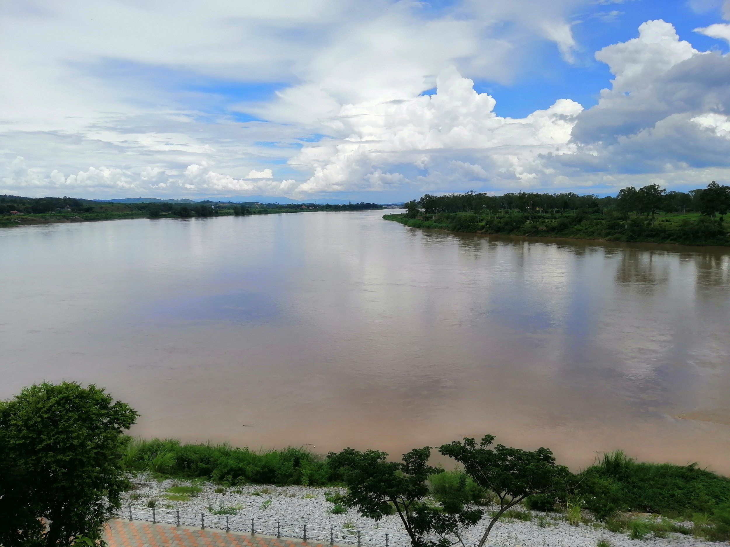 2020 Chiang Saen Wat Phra That Pha Ngao Summer Road Trip (14).jpg