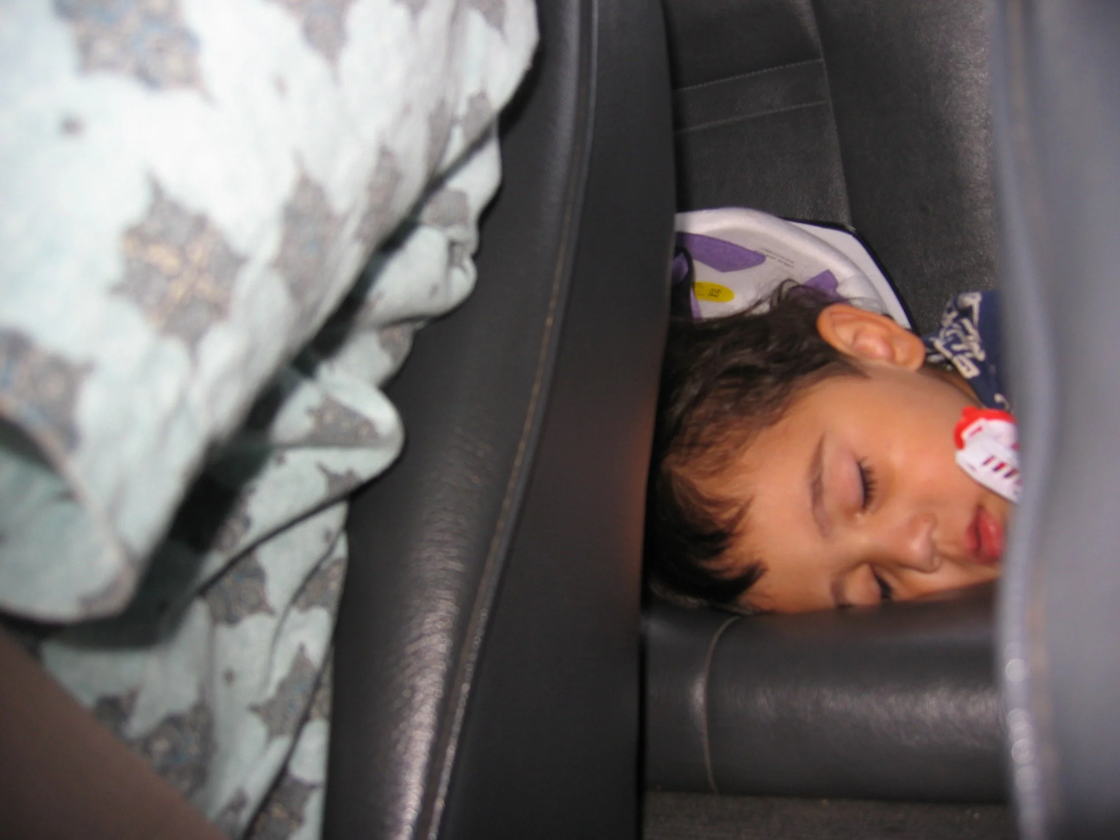 2005 Nakhonsithammarat with Family (2).jpg