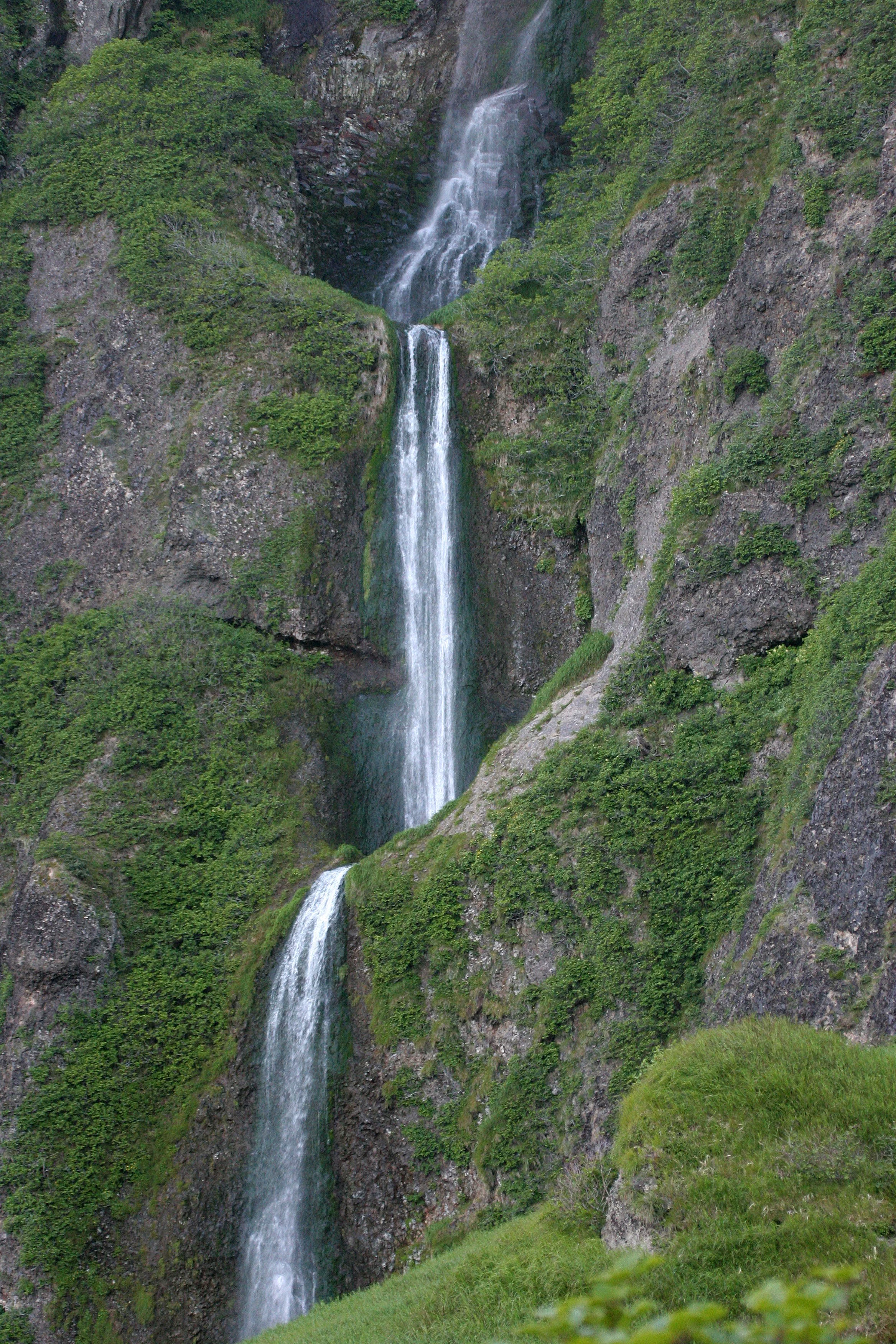 KURIL ISLANDS - VIEW LANDSCAPES AND GEOL - RUSSIA (21).jpg