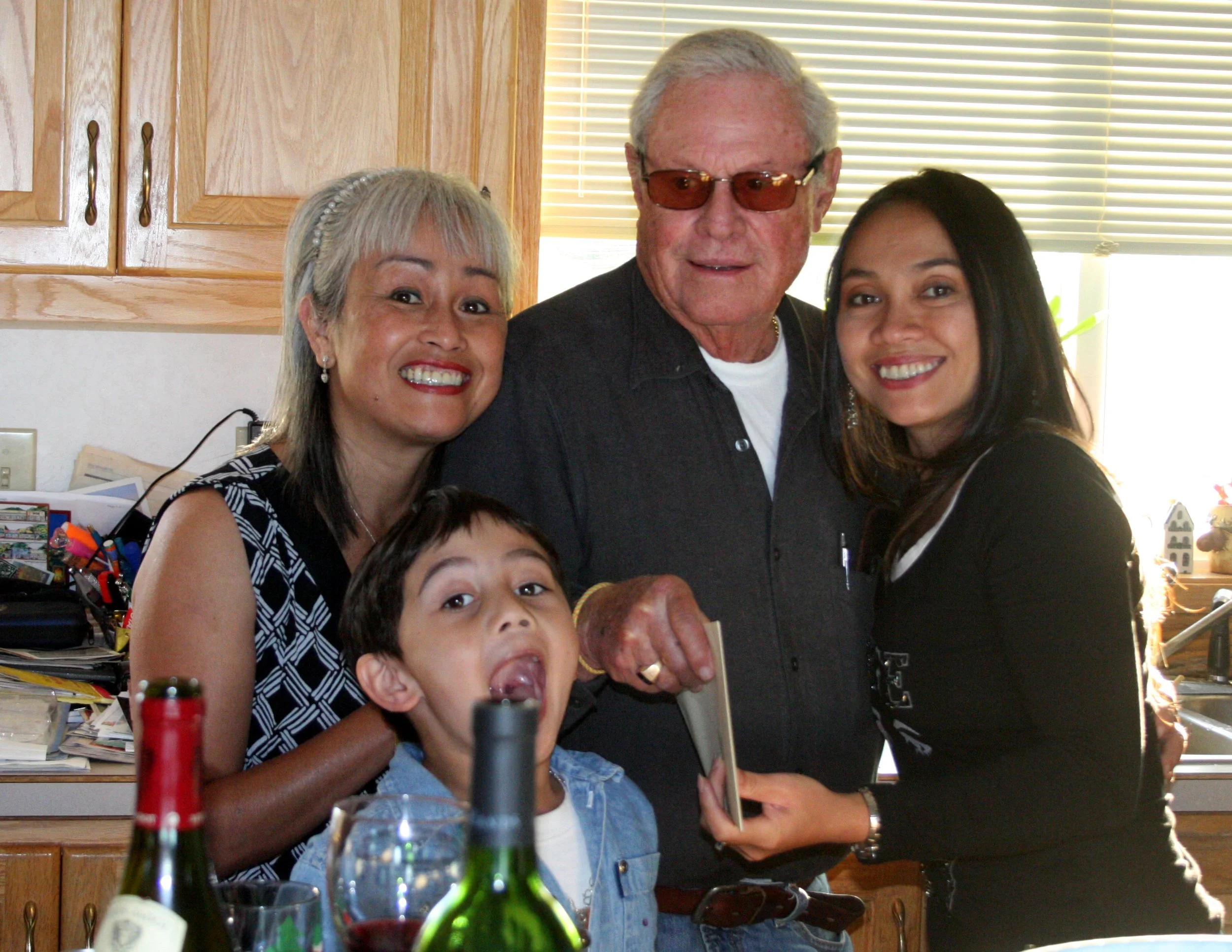 2008-9-28 NOI'S BIRTHDAY PARTY AT TUMI'S (6).JPG