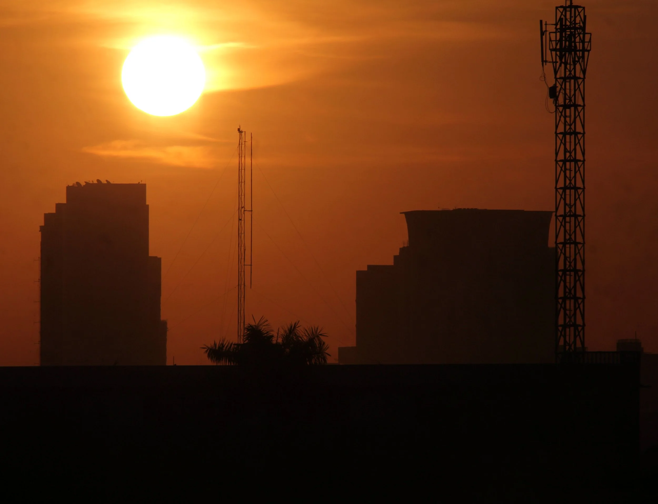 2014 Bangkok Sunset & Moonrise (60).JPG