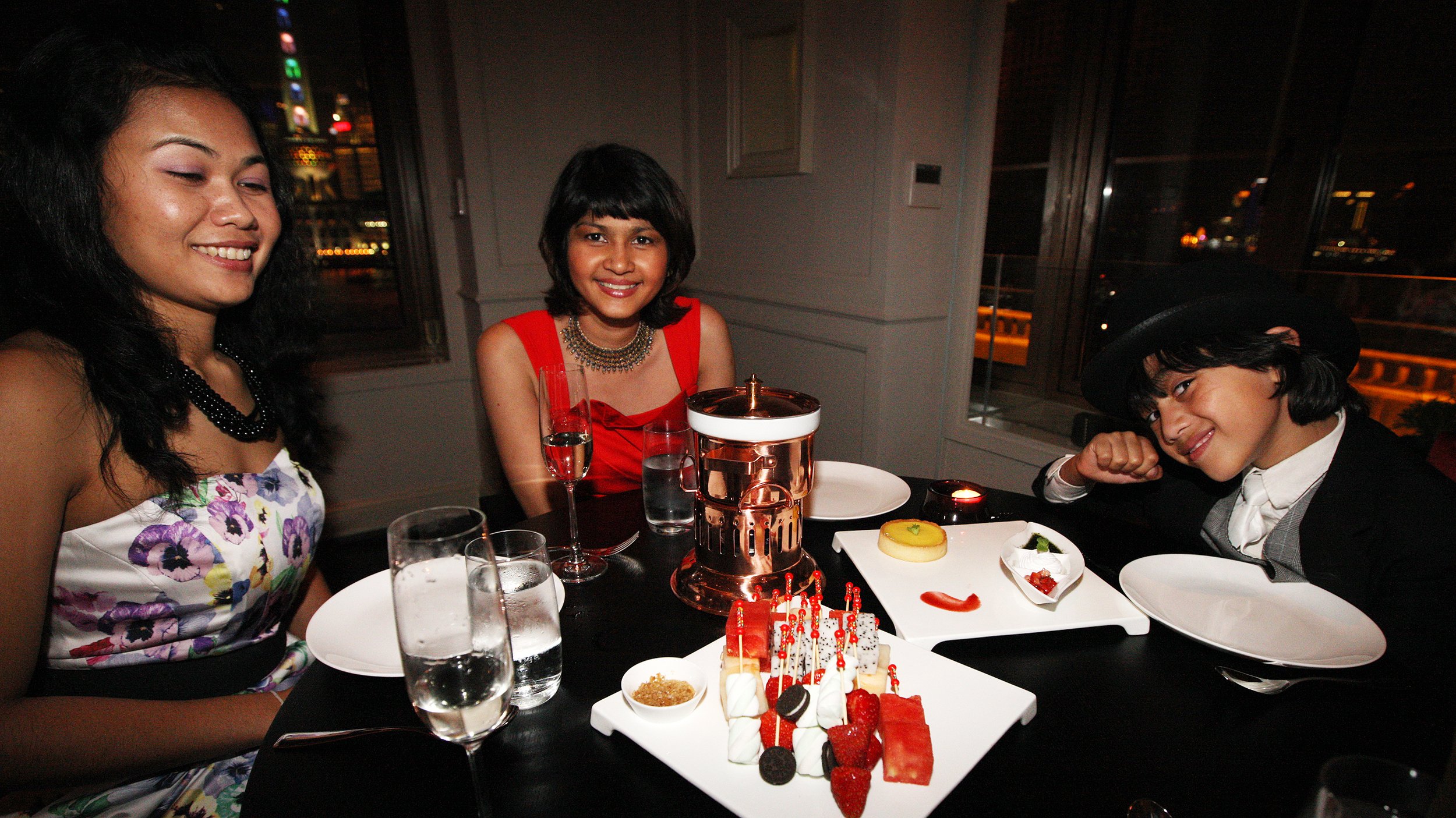 2011-4-29 NIGHT AT SHOOK AT 19 BUND SHANGHAI (146).JPG