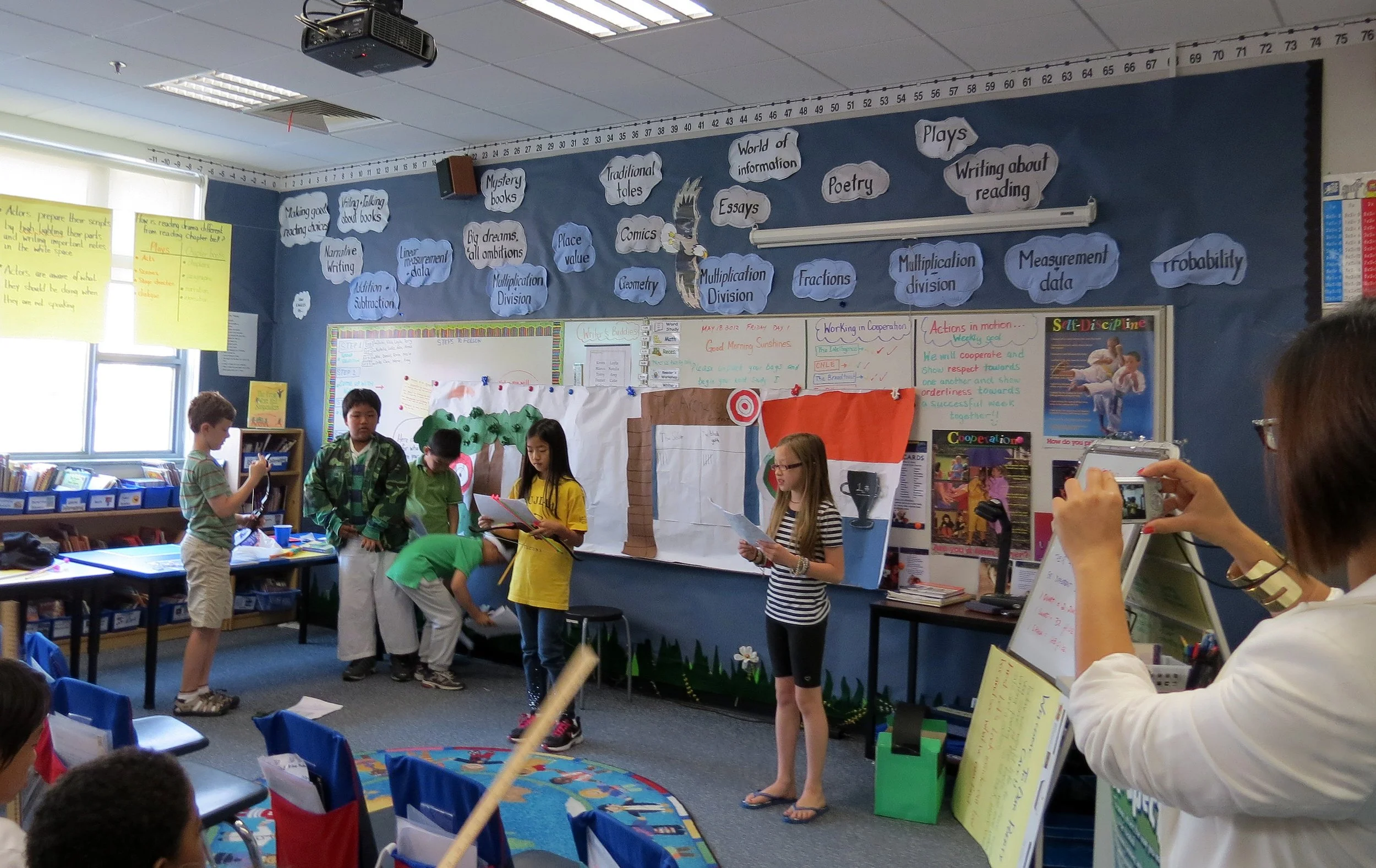 COKIE'S 3RD GRADE PLAY - MAY 17 2012 (5).JPG
