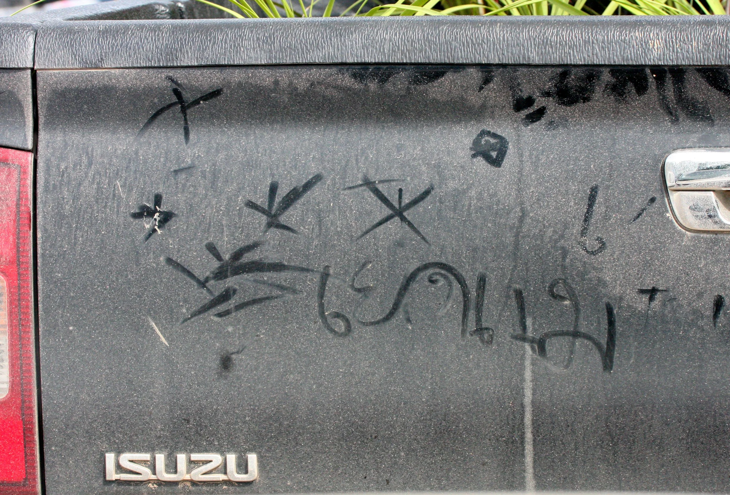 KOH LANTA - 2008 - HANGING ON THE ISLANDS (7).JPG