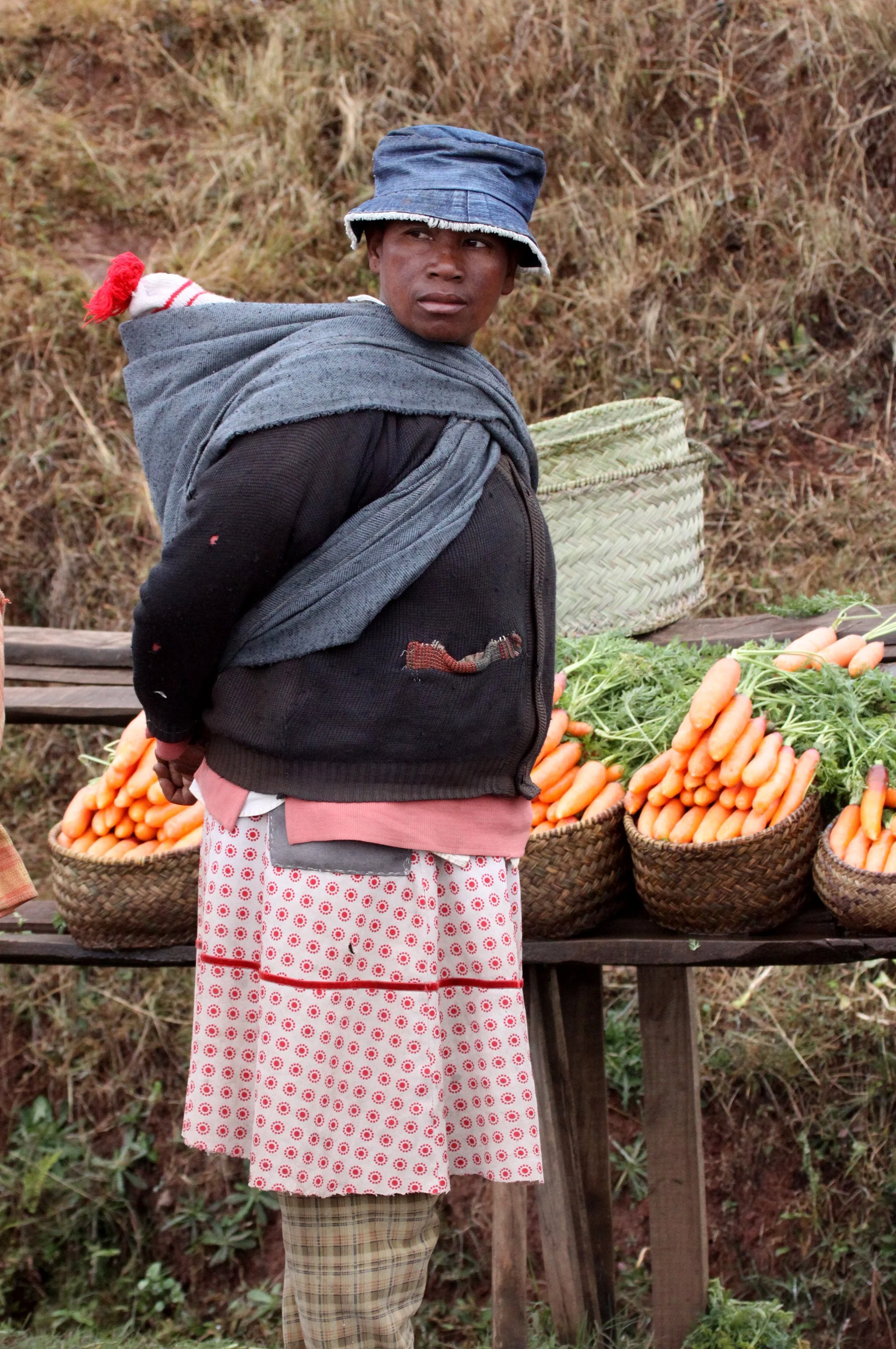 CENTRAL HIGHLANDS - ROAD TO RANOMAFANA (42).JPG