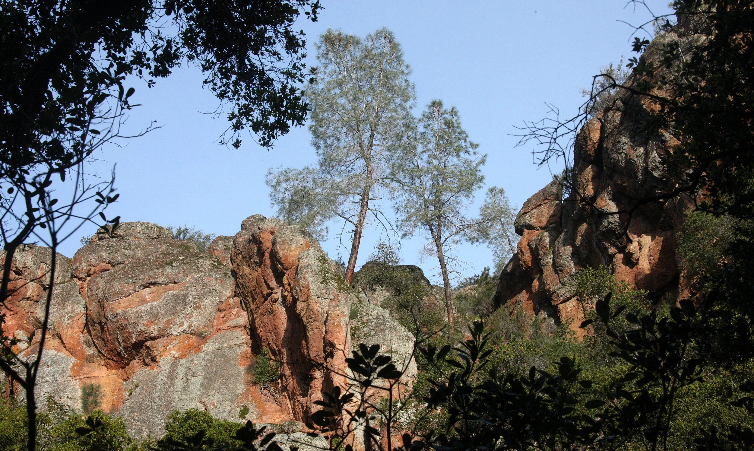 PINNACLES NATIONAL MONUMENT CALIFORNIA - VIEWS OF THE REGION (6).JPG