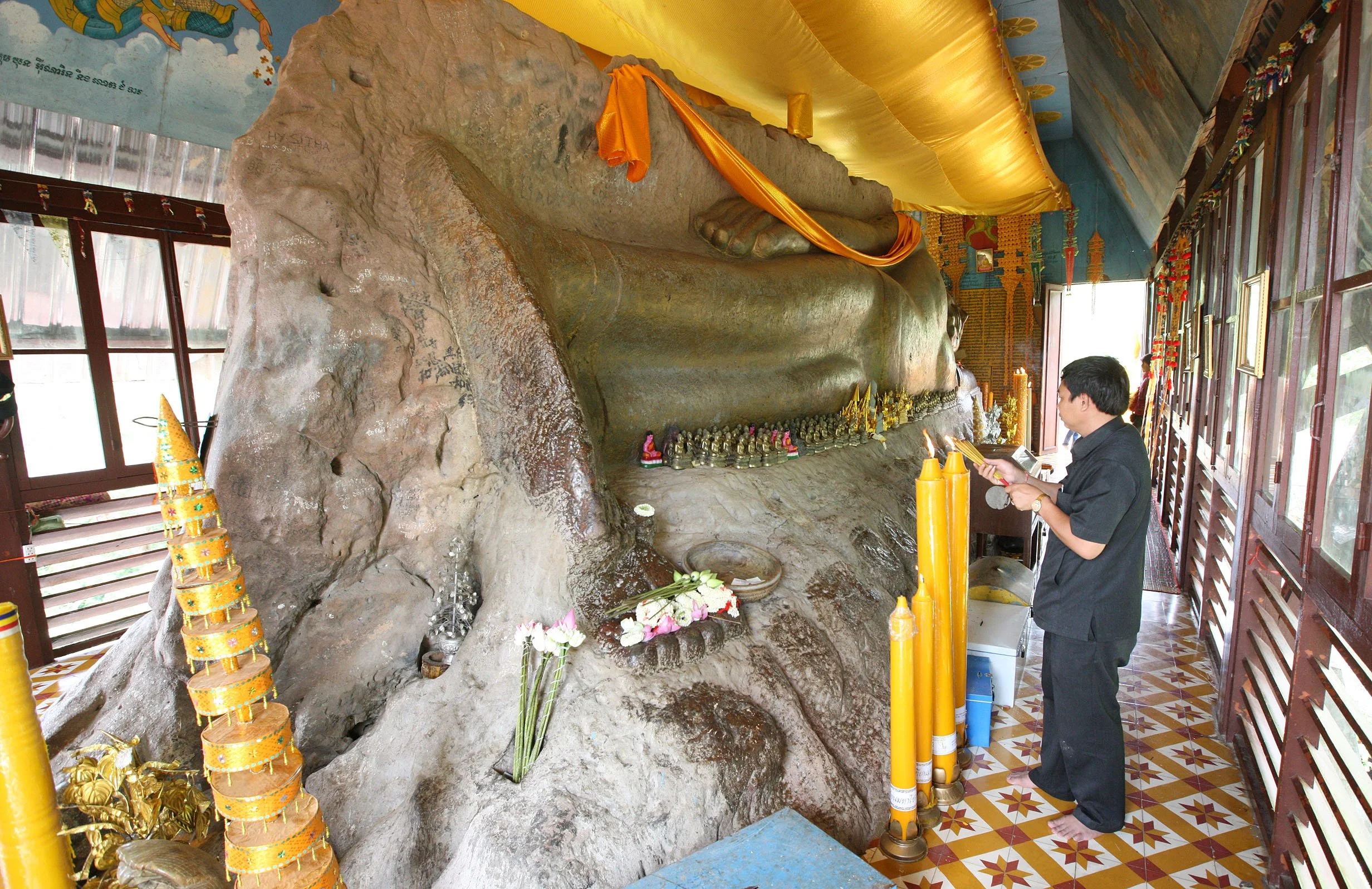 KULEN MOUNTAIN - CAMBODIA - JULY 2010 (12).JPG