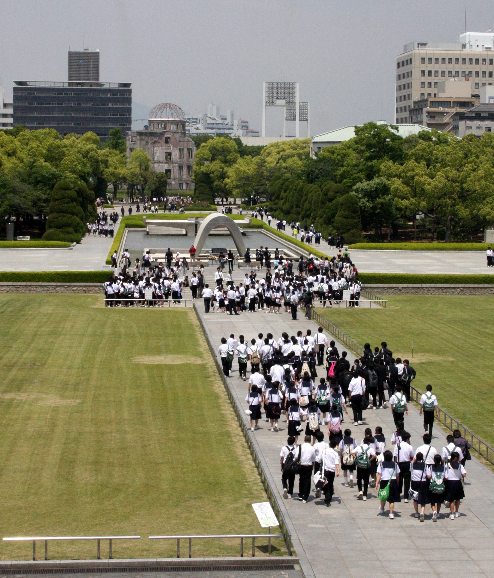HIROSHIMA - MAY 2009 - PEACE PARK (35).JPG
