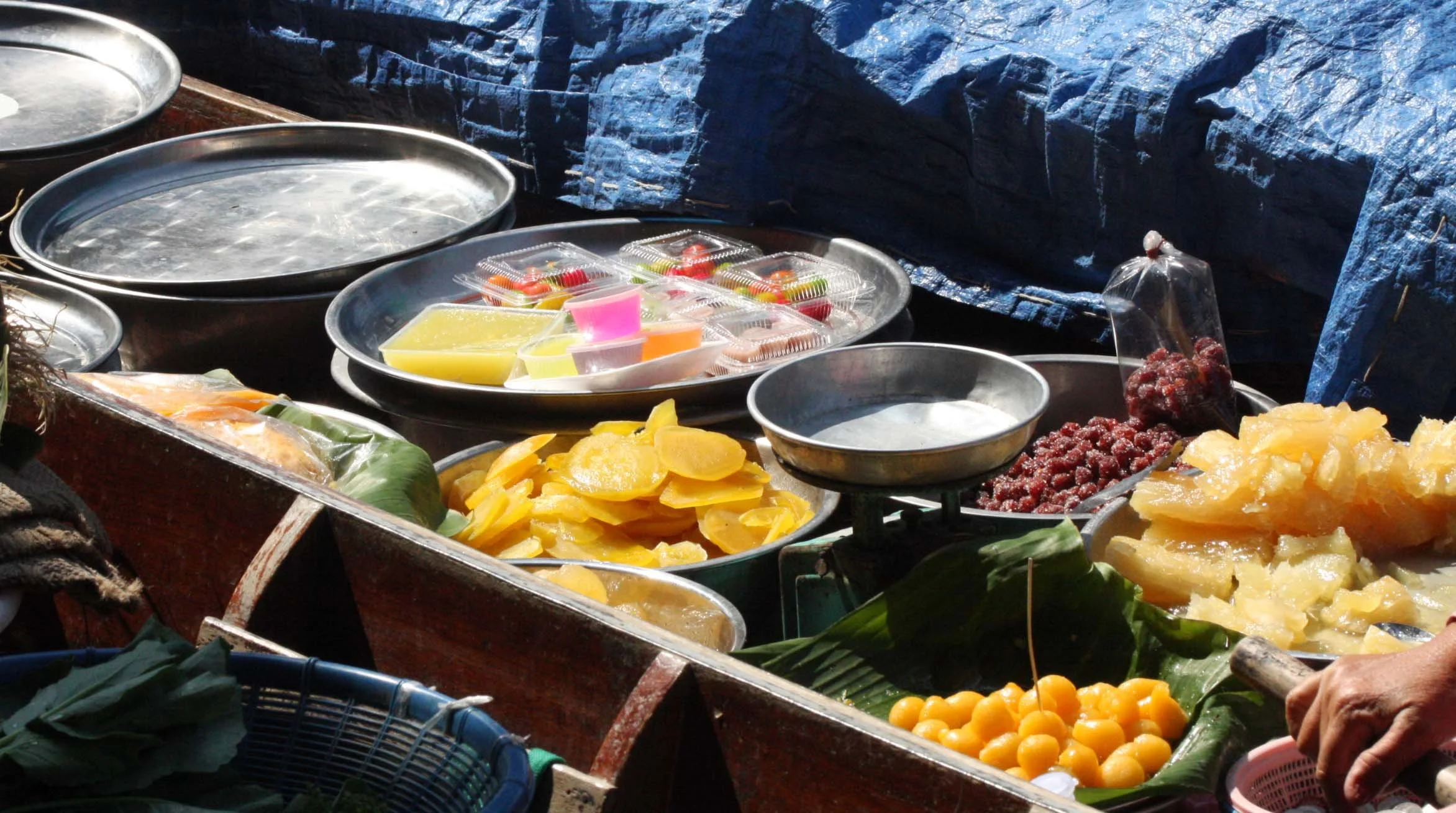 2008 Damnoen Saduak Floating Market Day Trip (80).JPG