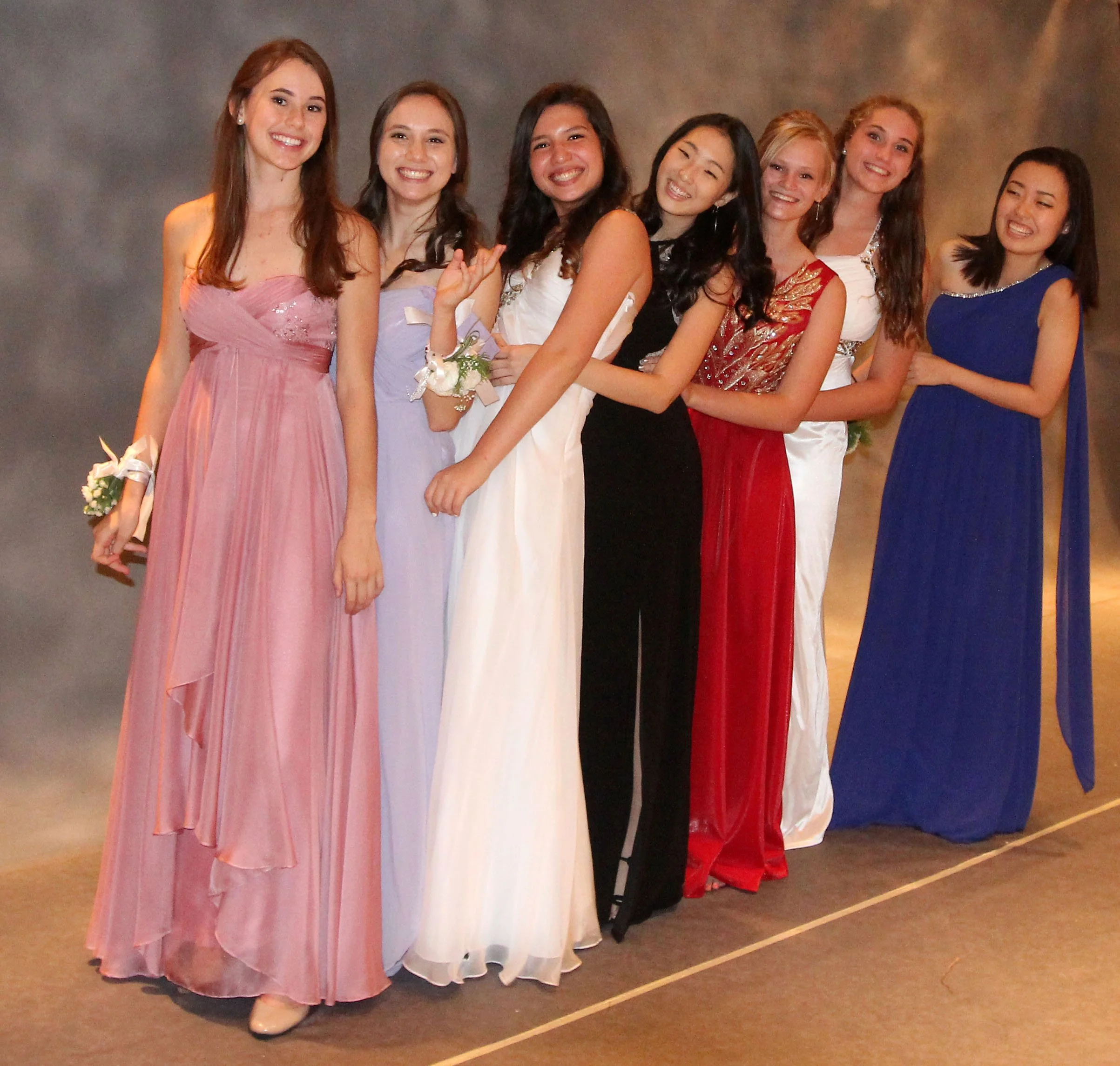 2015 ISB Prom in Bangkok (62).JPG