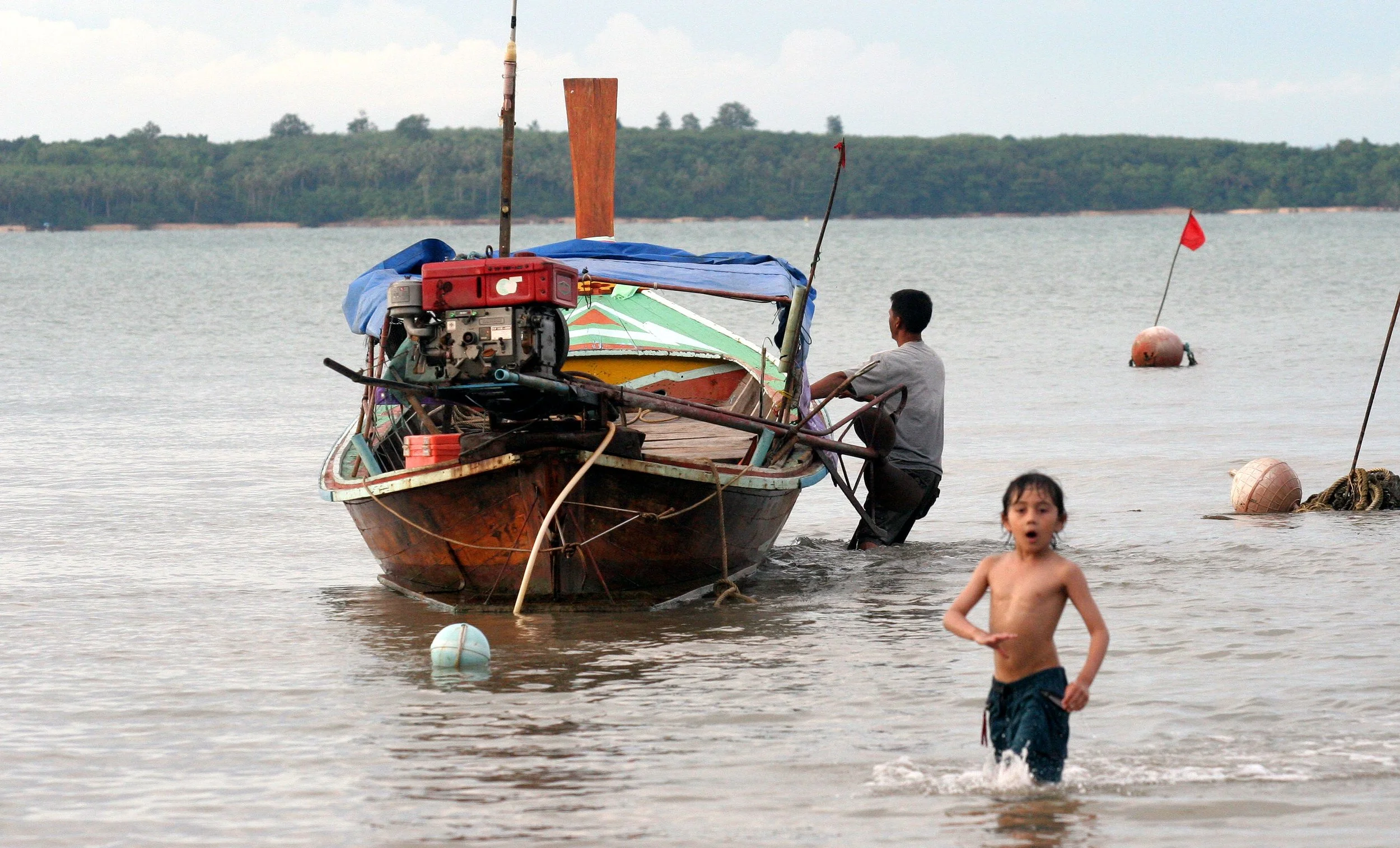 KOH LANTA - 2008 - HANGING OUT IN LANTA.JPG