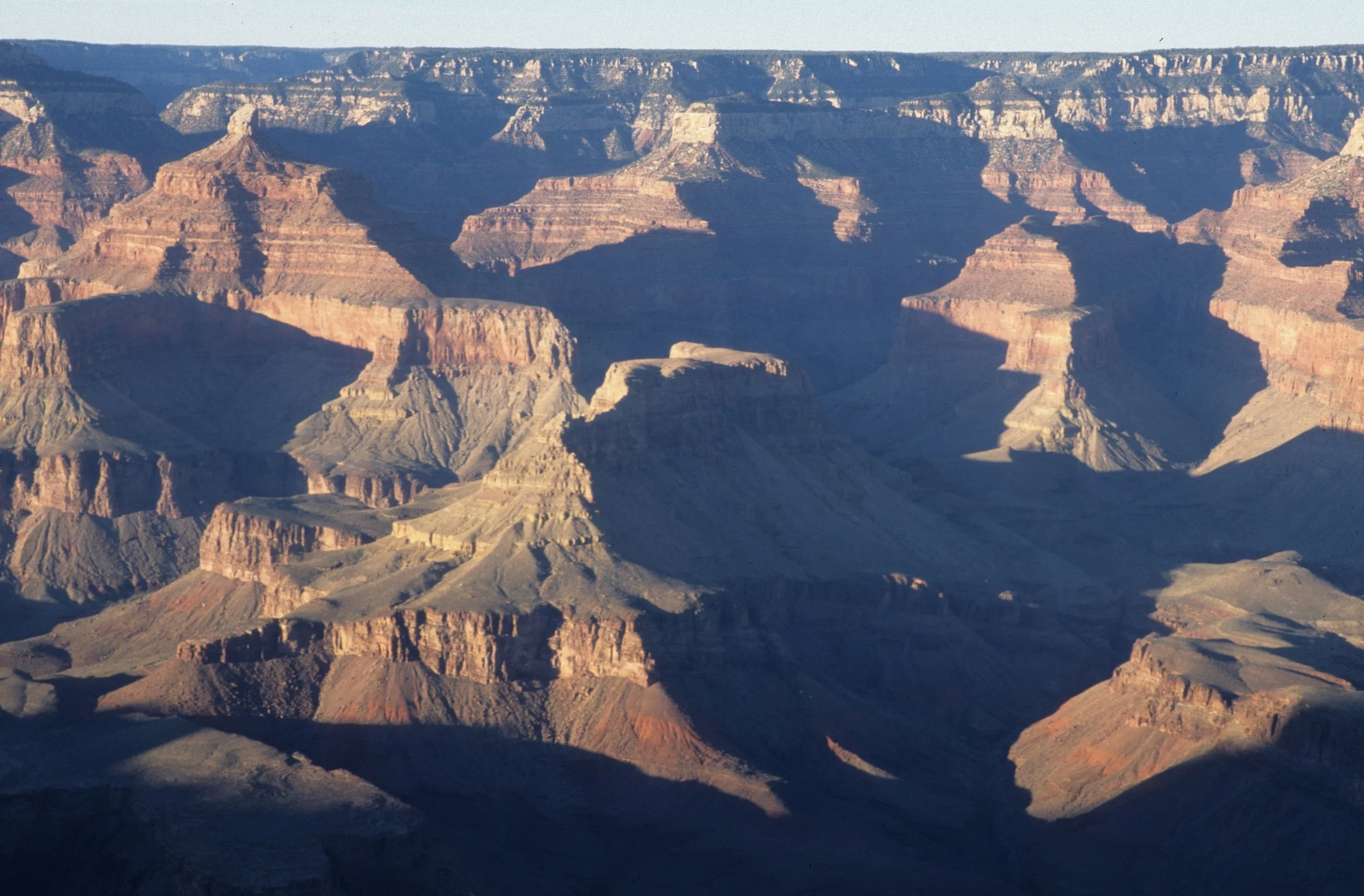 ARIZONA - GRAND CANYON AT LATE AFTERNOON.jpg