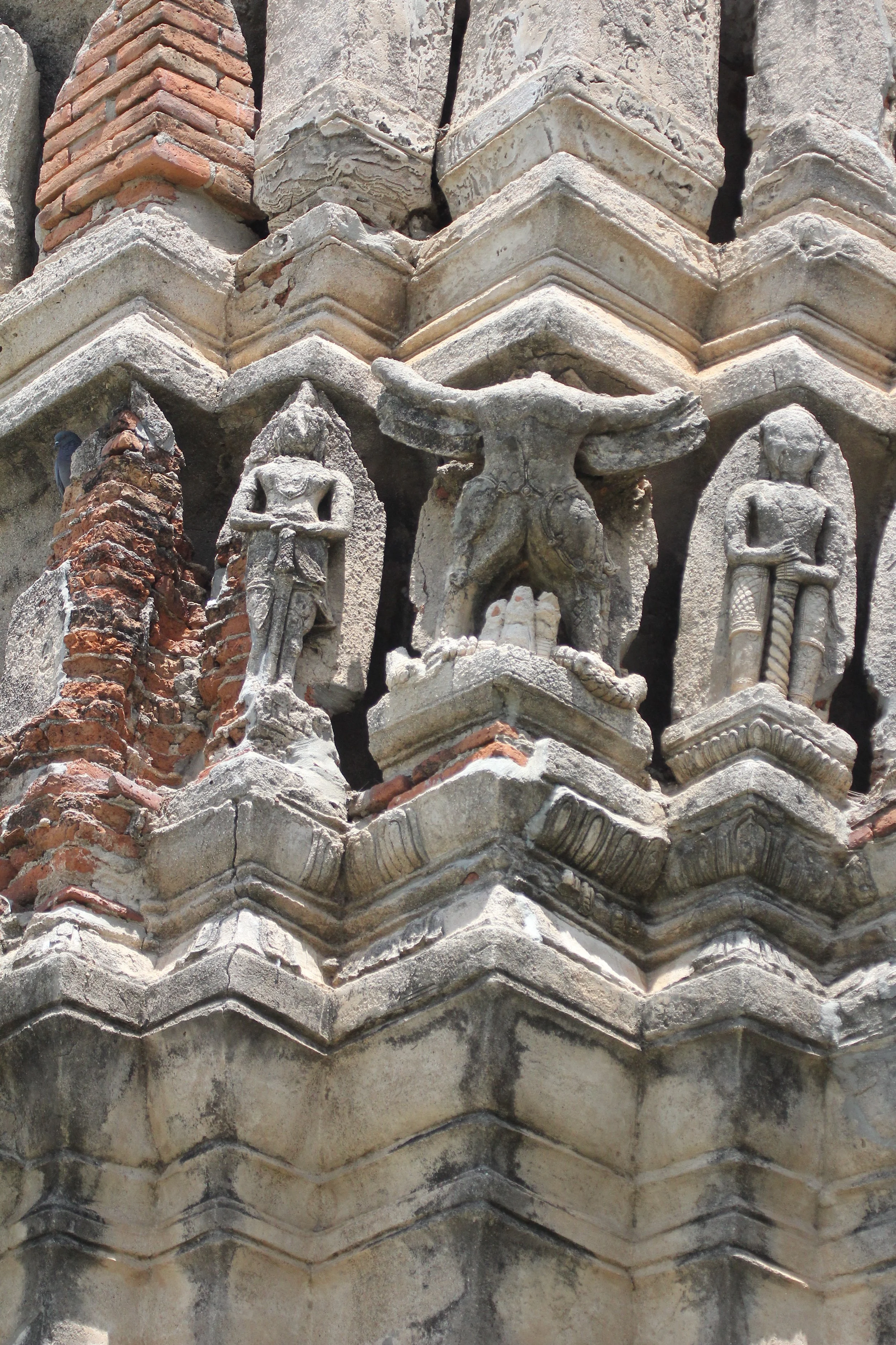 2020 14-15 July Singburi Wat Na Phra That (23).JPG