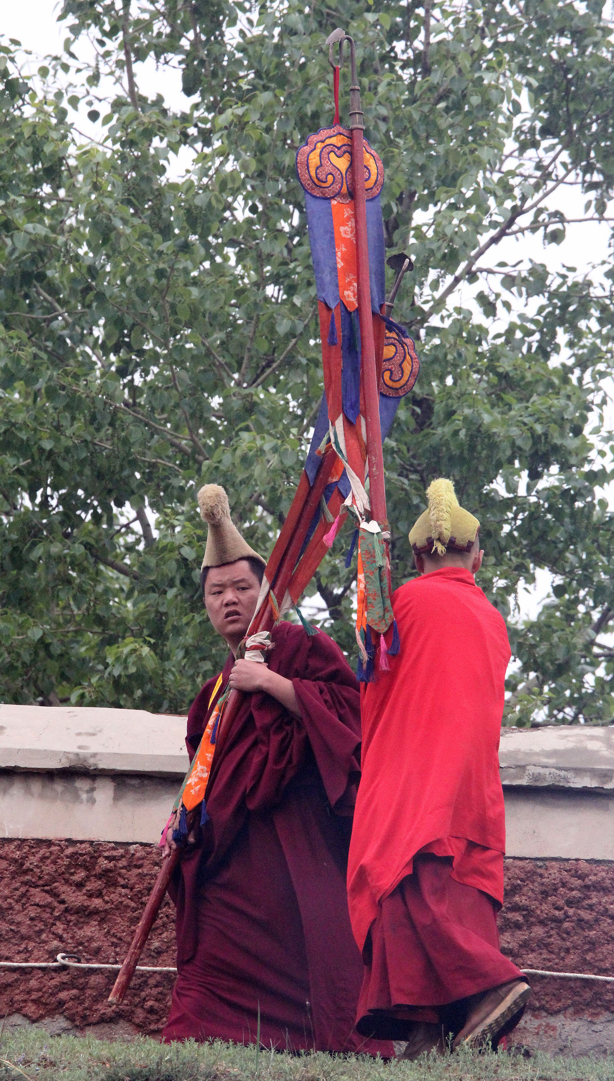 KUMBUM MONASTERY - QINGHAI - SUNNING BUDDHA FESTIVAL 2013 (172).JPG