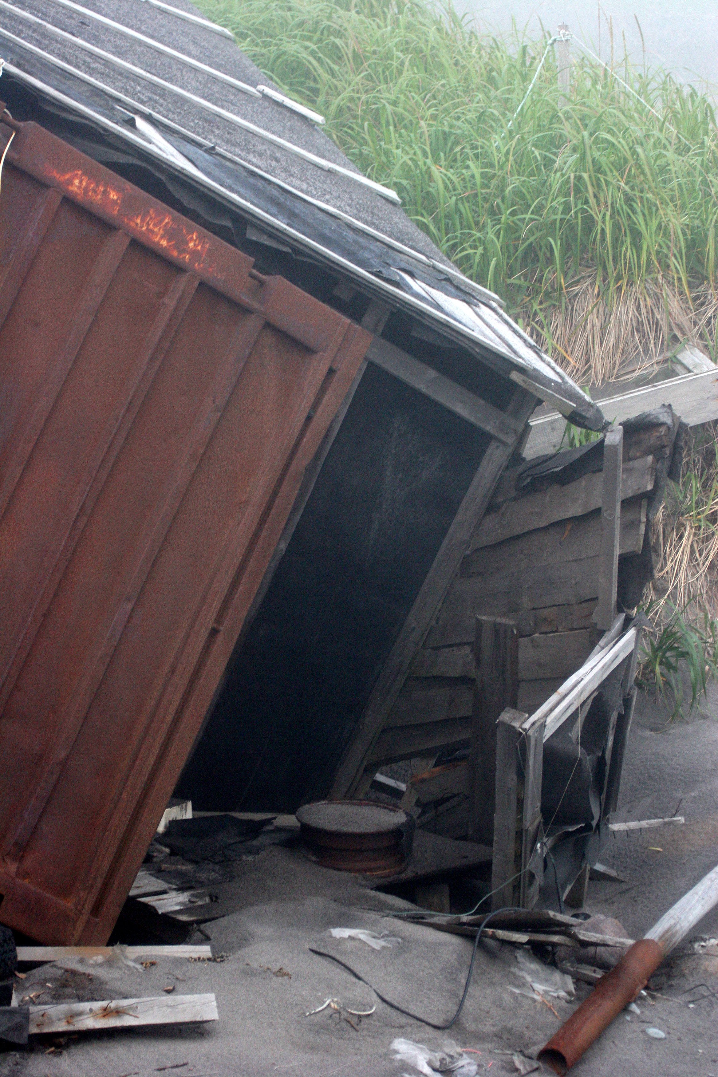 KURIL ISLANDS - VIEW LANDSCAPES AND GEOL - RUSSIA (84).jpg