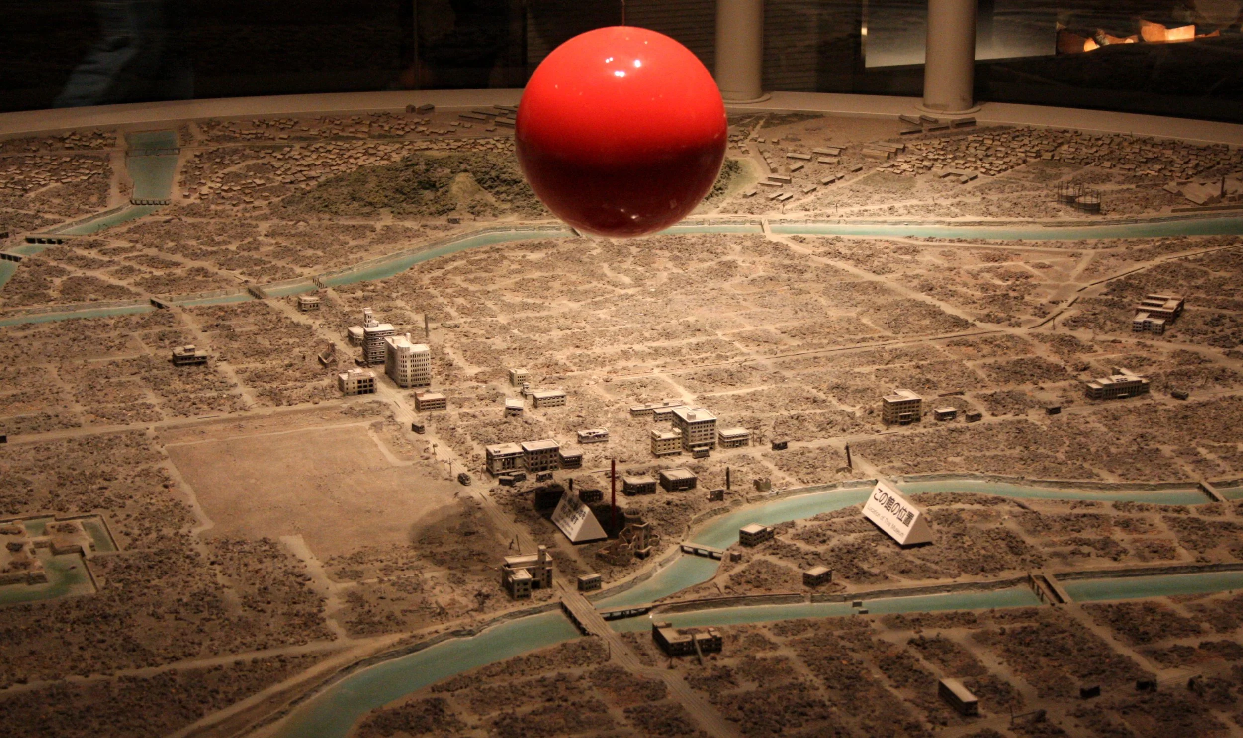 HIROSHIMA - MAY 2009 - A-BOMB MUSEUM (19).JPG