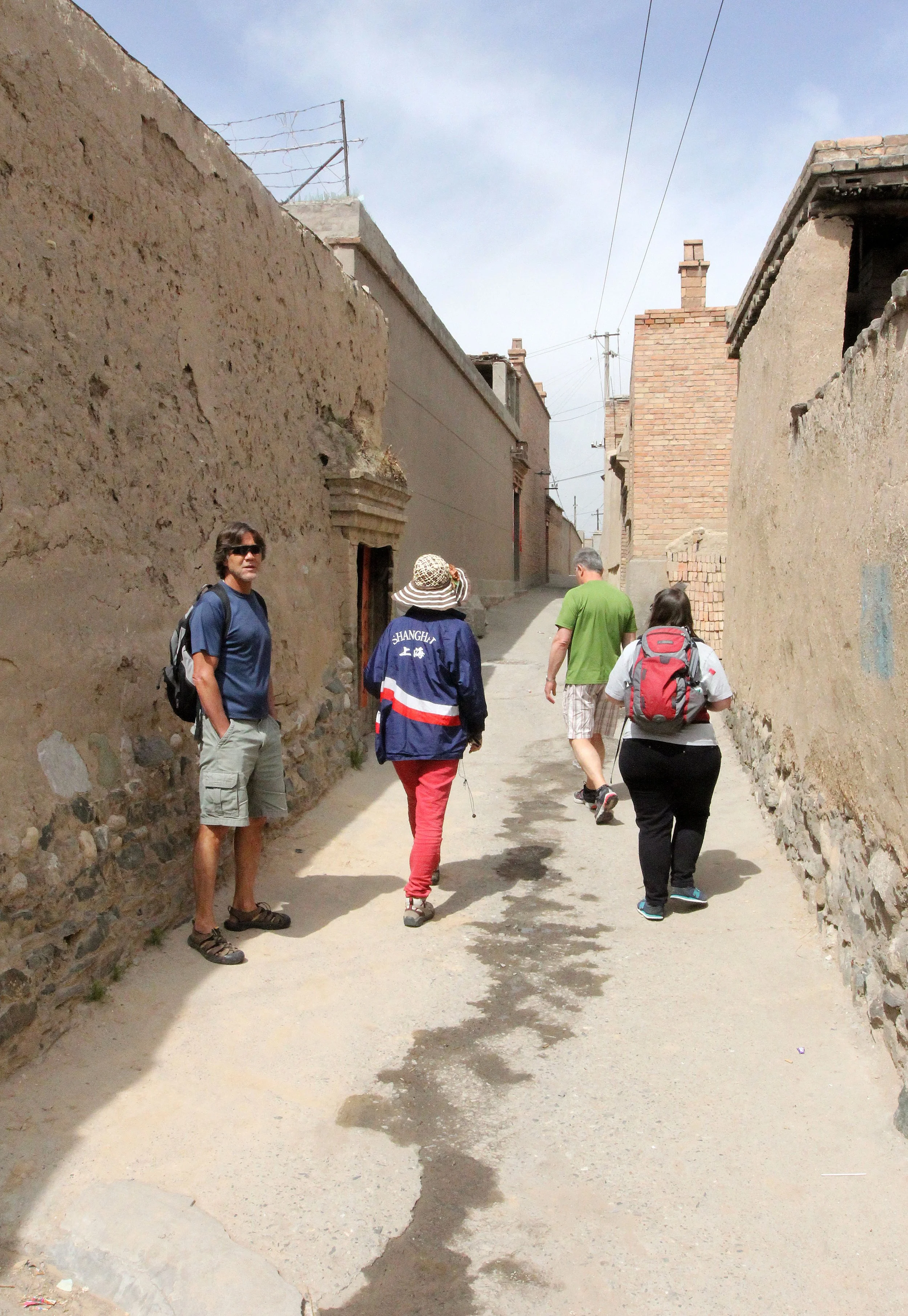 DANGEER TOWN - QINGHAI LAKE CHINA (11).JPG
