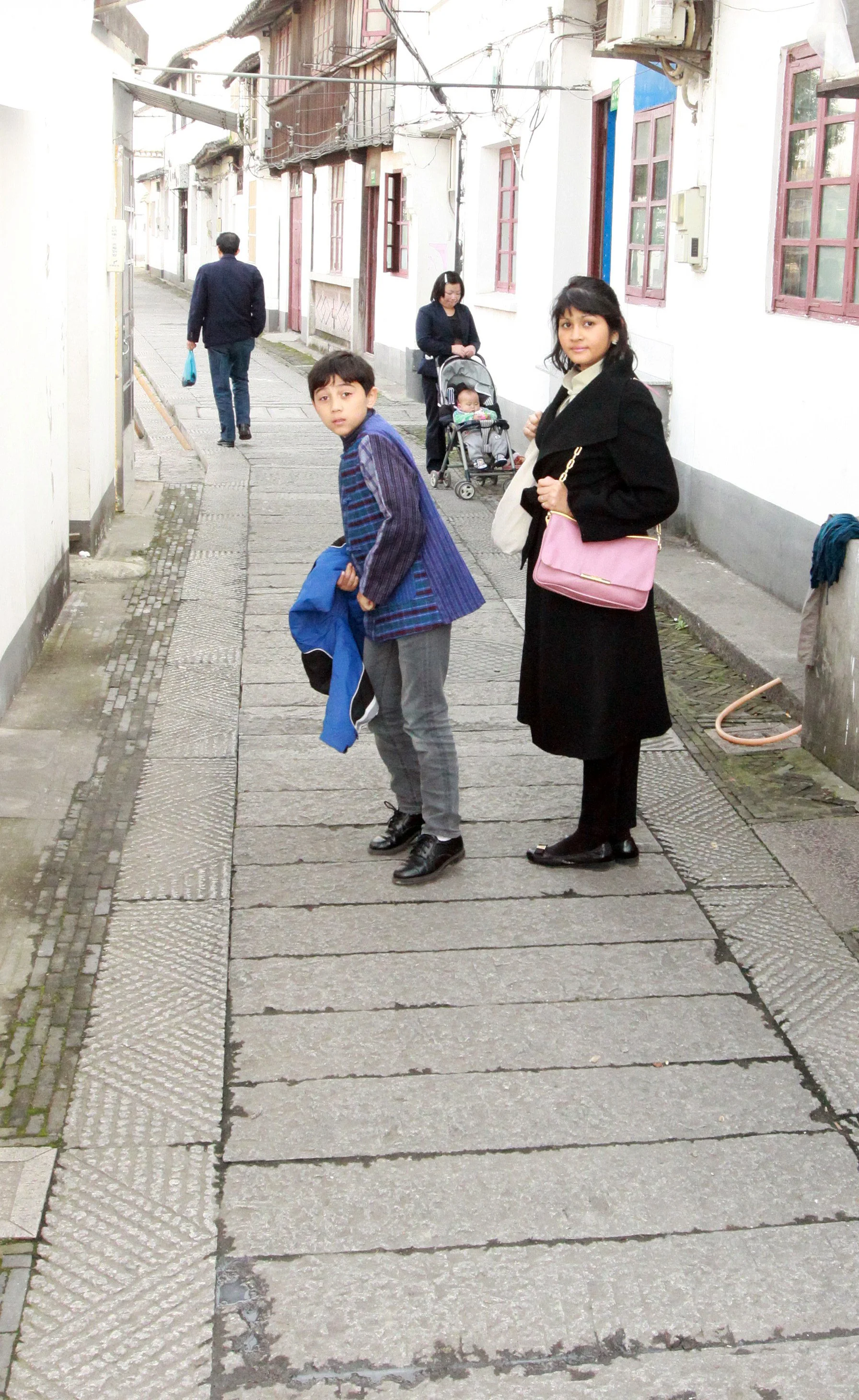 ZHUJIAJIAO WATER TOWN - NOVEMBER 20 2011 (120).JPG