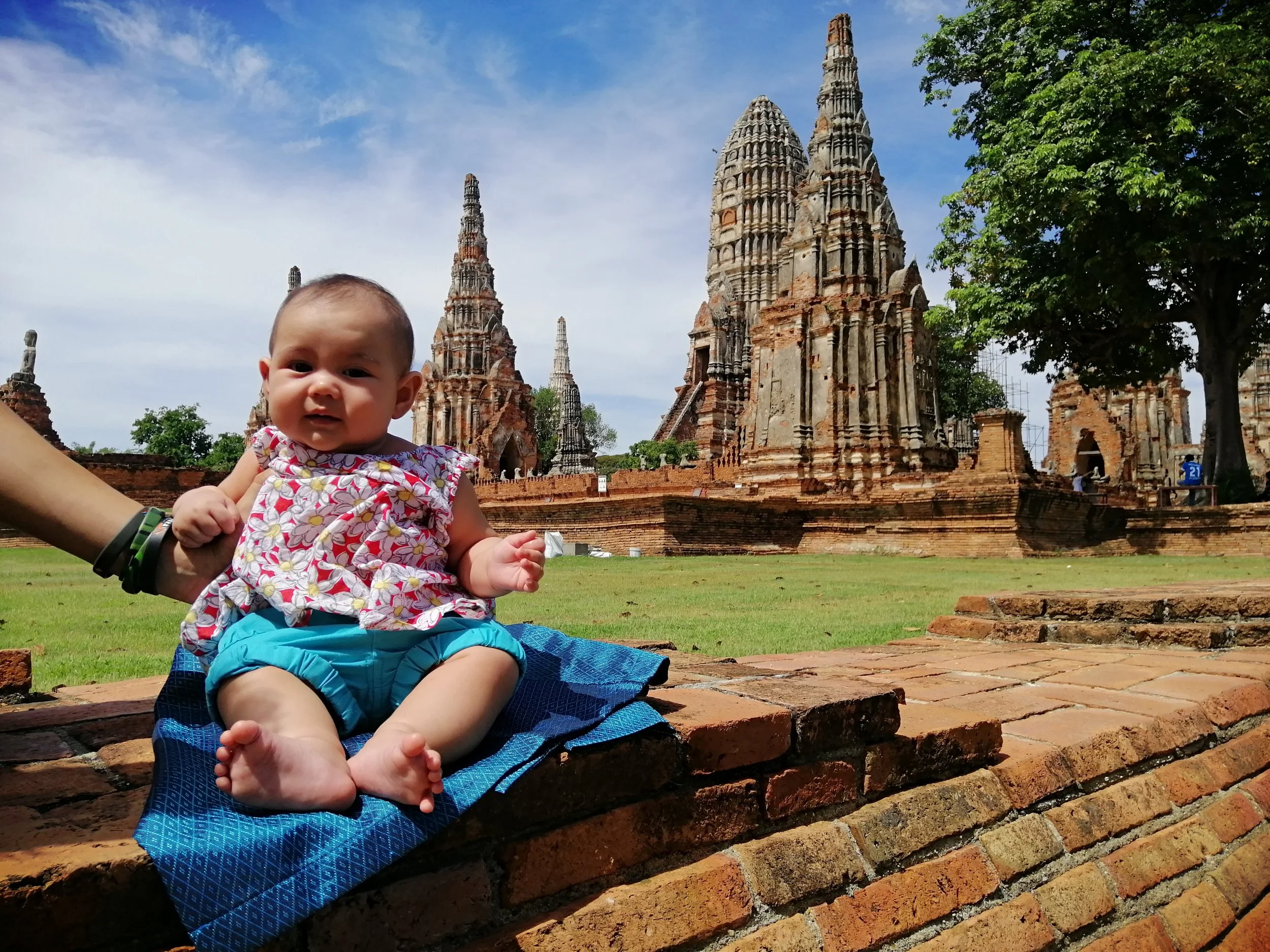 2020 Ayutthaya with Liana & Gift and Mom (18).jpg
