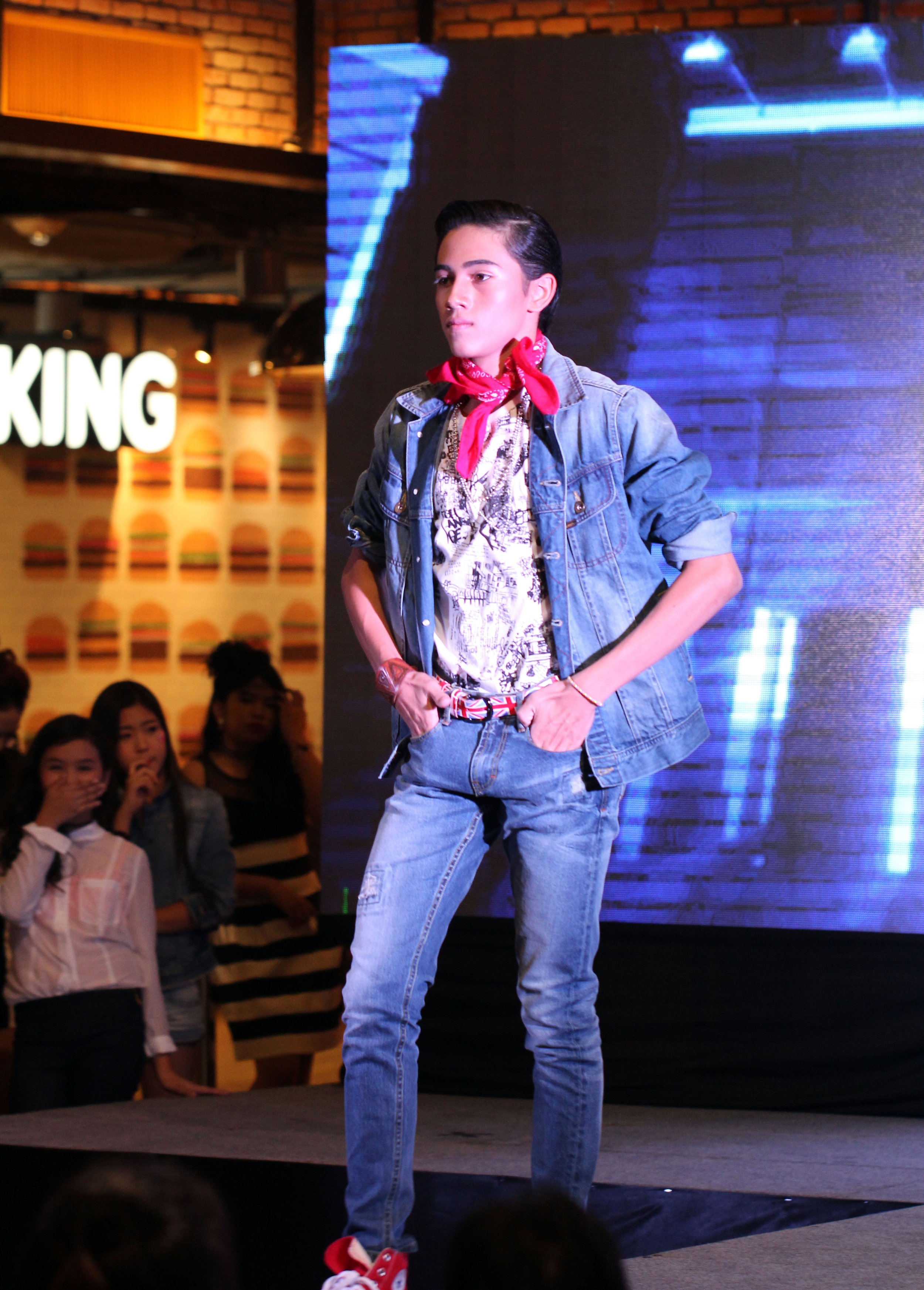 2016 Monkey Town Modeling Cokie in Bangkok (42).JPG