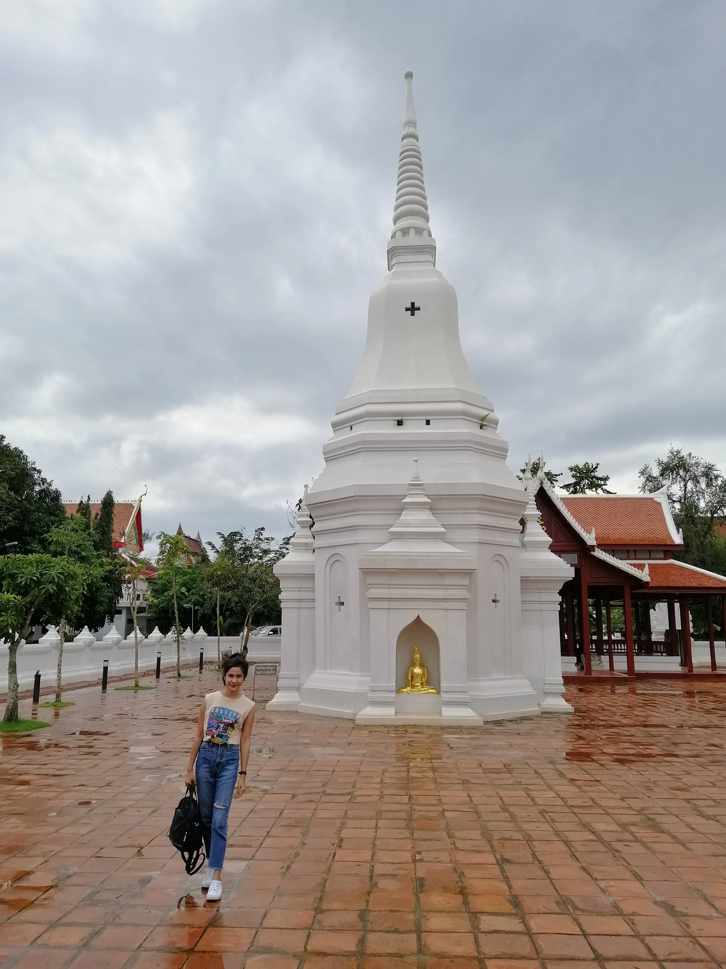 2018 Chaiya Wat Phra Borommathat Chaiya (4).jpg
