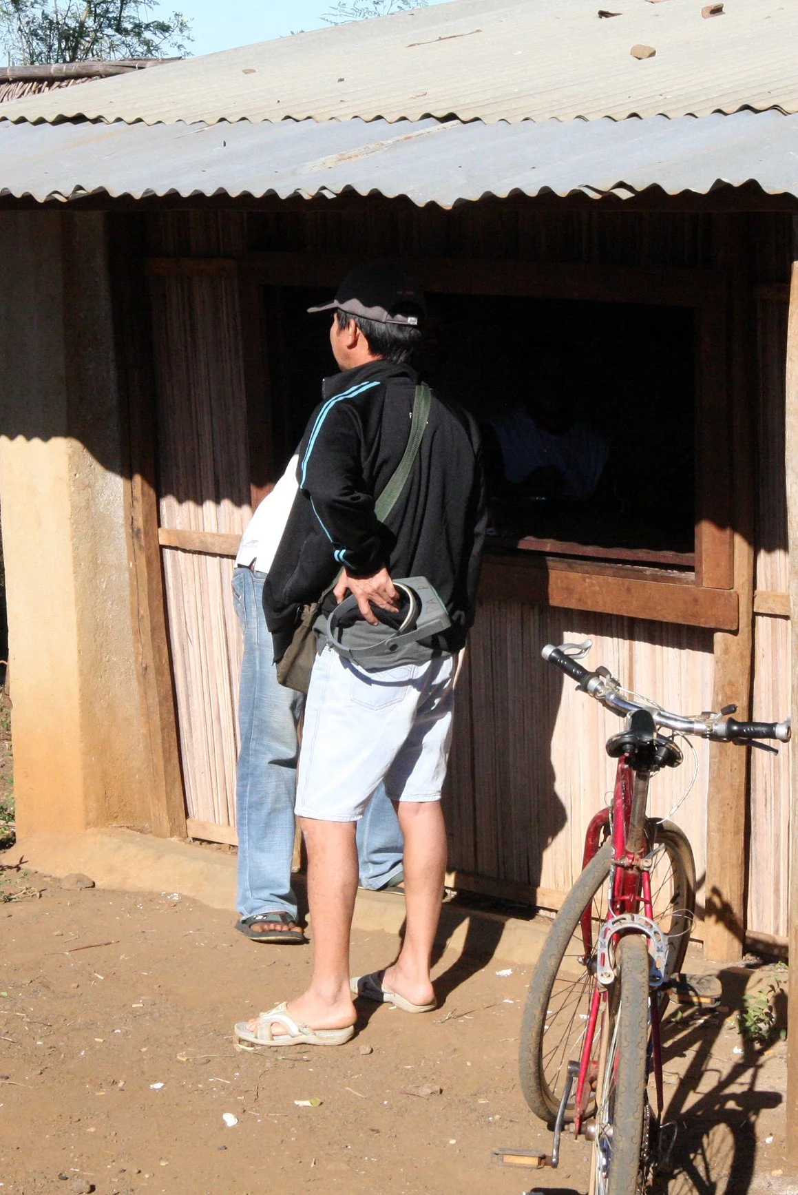 ANKARANA NATIONAL PARK MADAGASCAR - SAPPHIRE VILLAGE (10).JPG