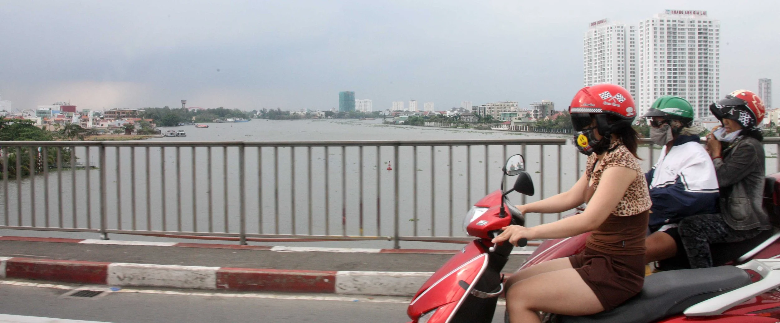 SAIGON VIET NAM - AND OUTSKIRTS OF TOWN (20).JPG