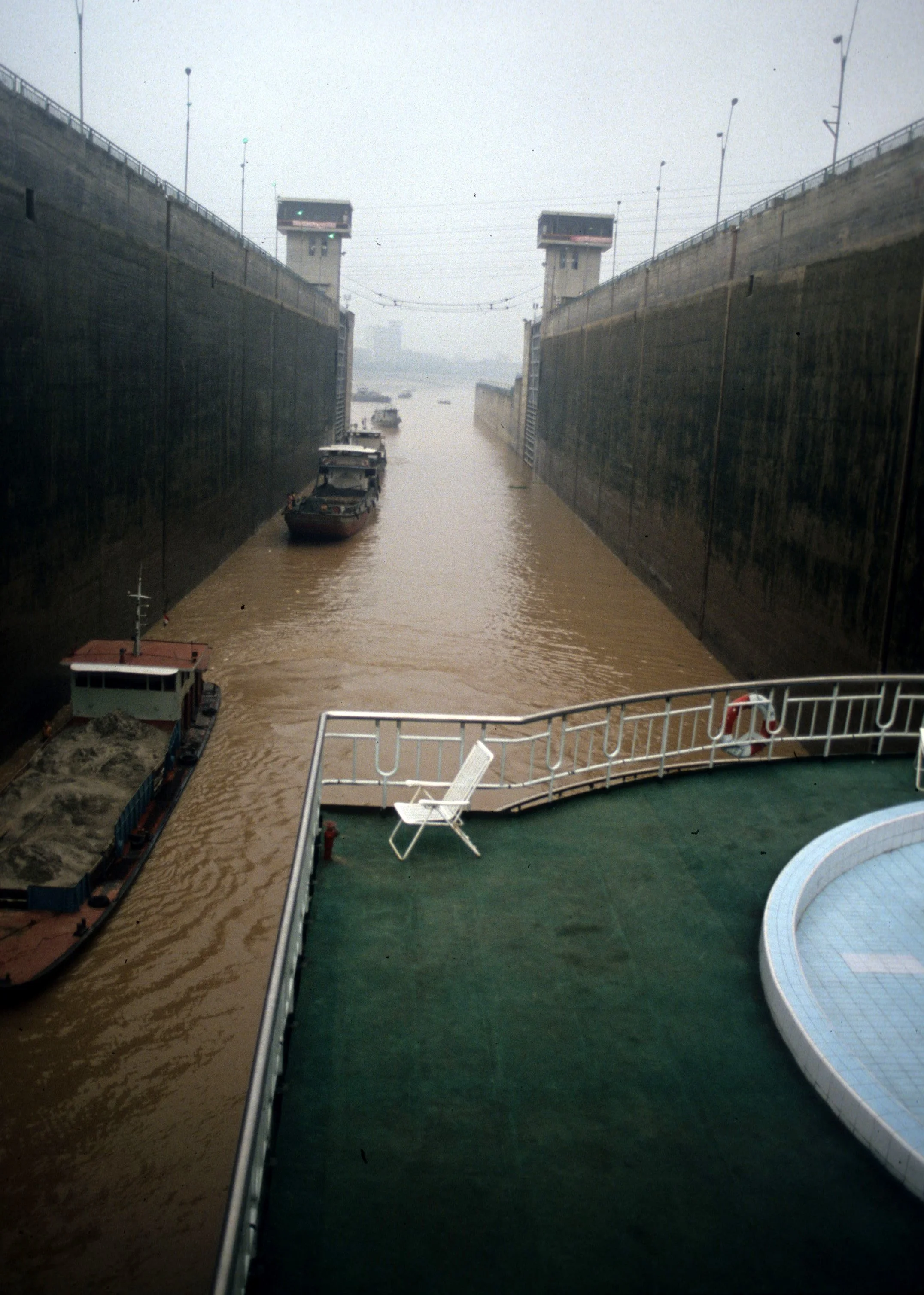 YANGTZE RIVER - LOWER RIVER WITH LOWER DAM (6).jpg