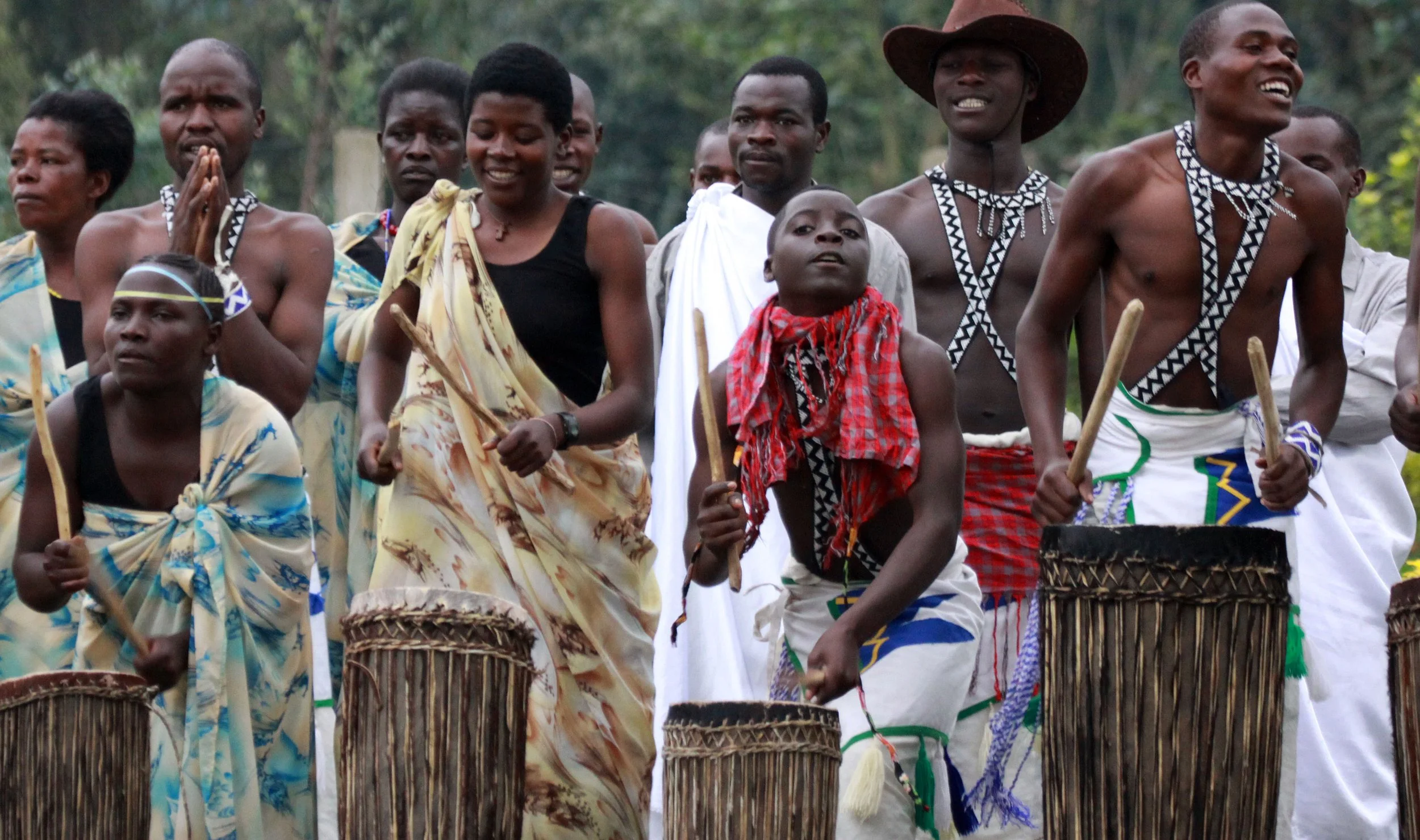 PARC DU VULCANS RWANDA - SACOLA TRIBE (1).JPG