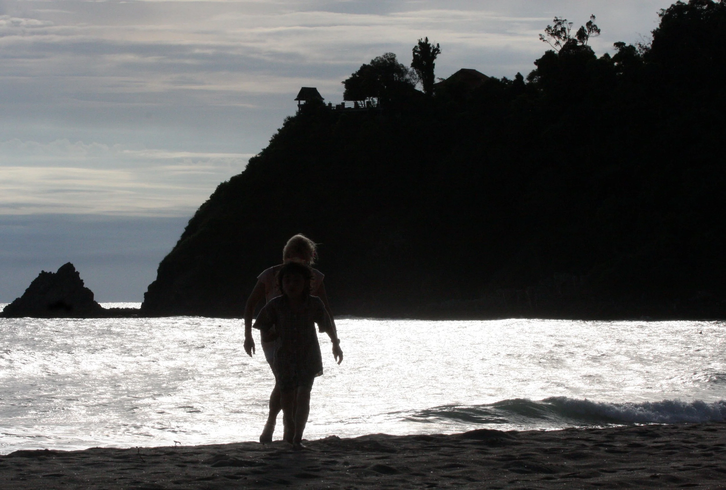 KOH LANTA - 2008 - HANGING ON THE ISLANDS (40).JPG