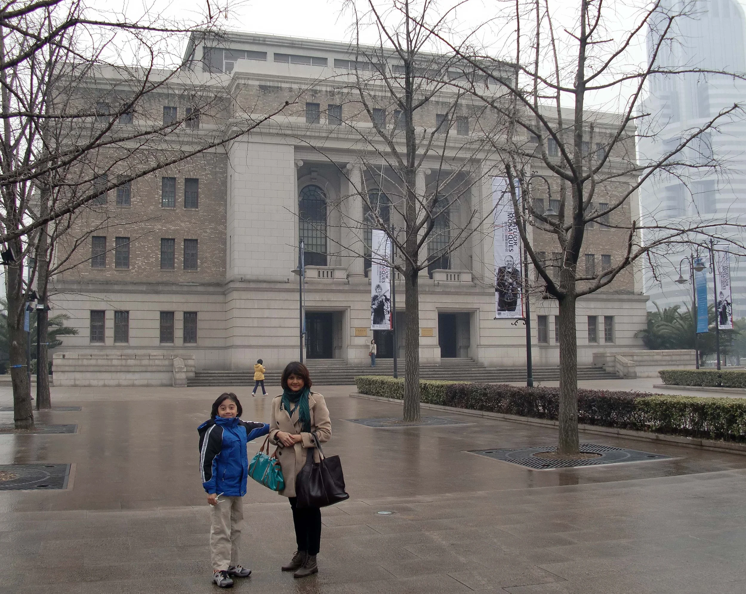 2011-3-13 NIGHT OUT IN SHANGHAI (5).JPG