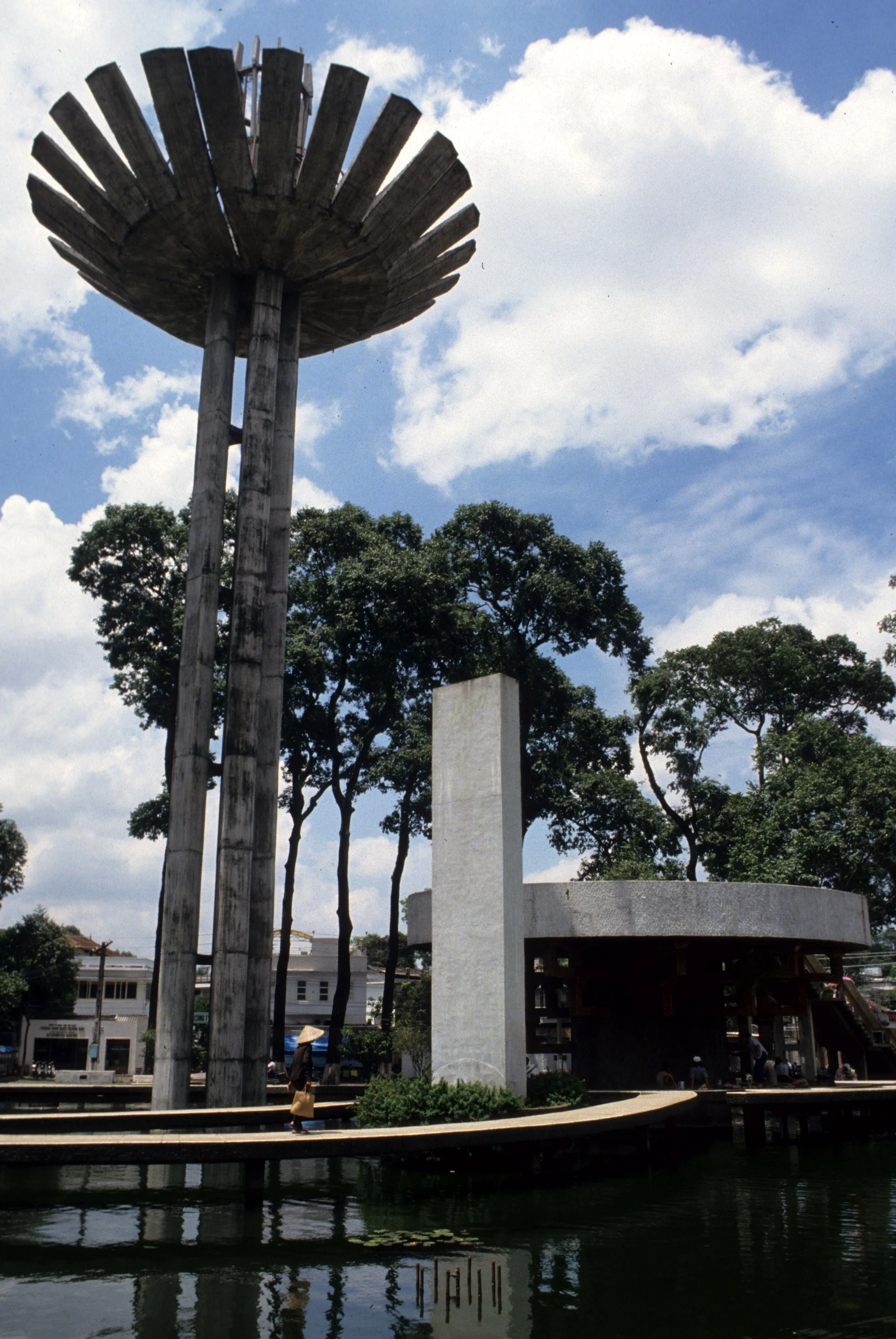 SAIGON - CITY SCENES IN 1994 (9).jpg
