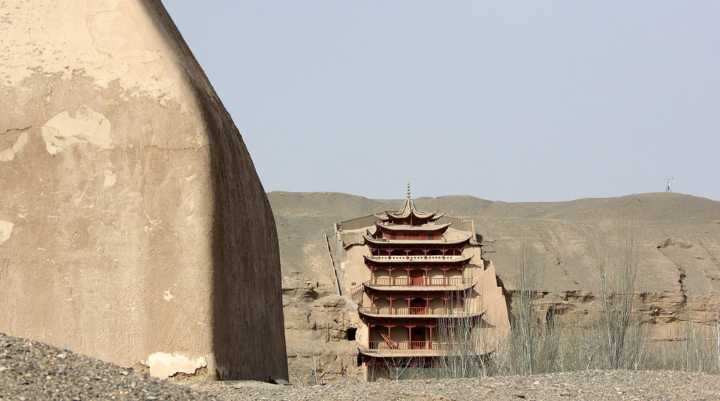 MOGAO GROTTOES - DUNHUANG GANSU CHINA (9).JPG