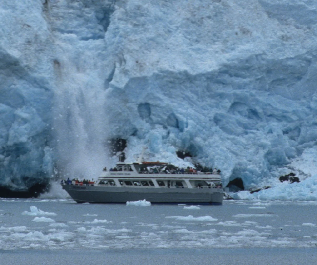 ALASKA - KENAI FJORDS GLACIER A1.jpg