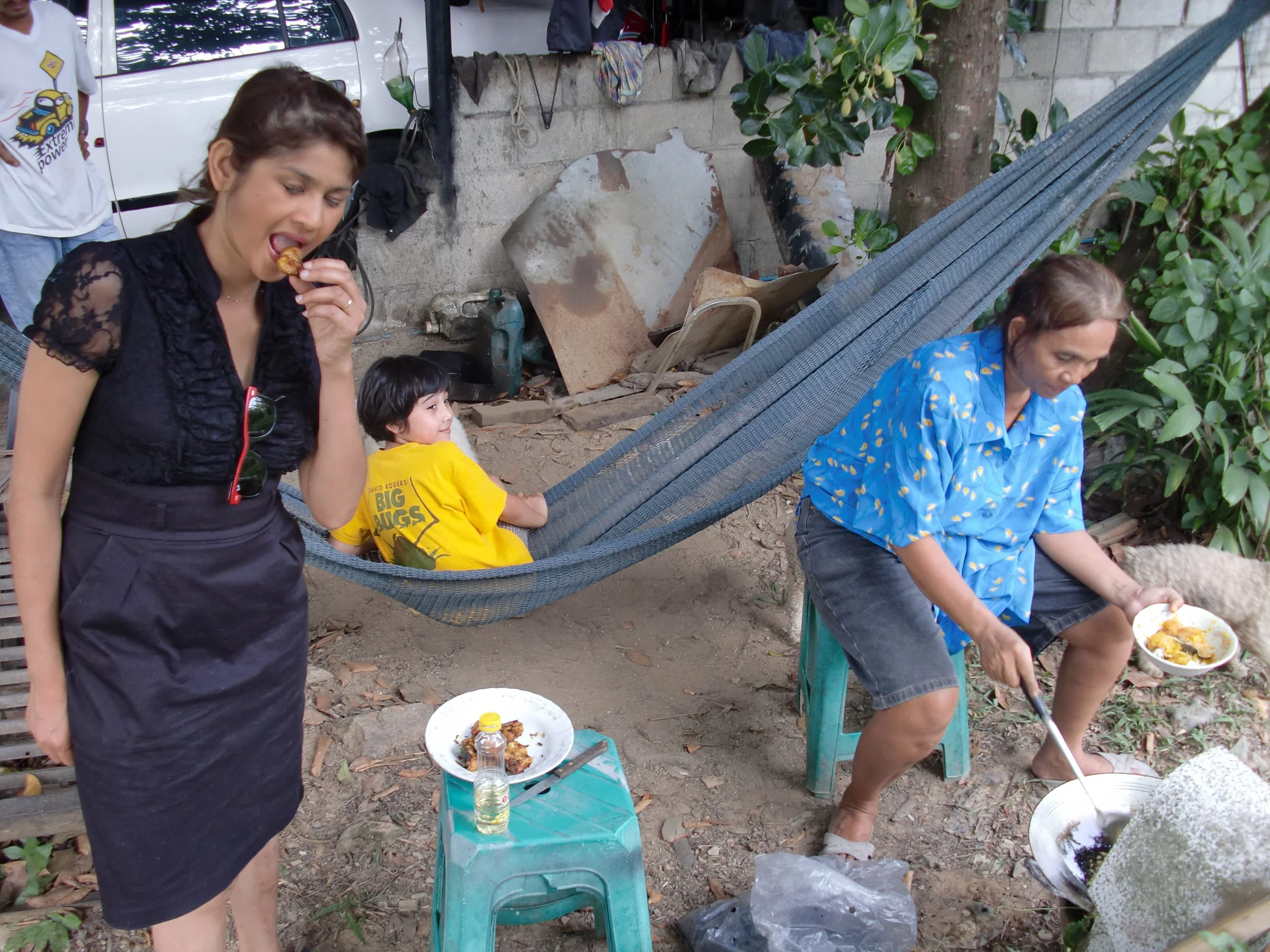 2010-7-15 HANGING IN NAKHON AND PROMLUK (12).JPG