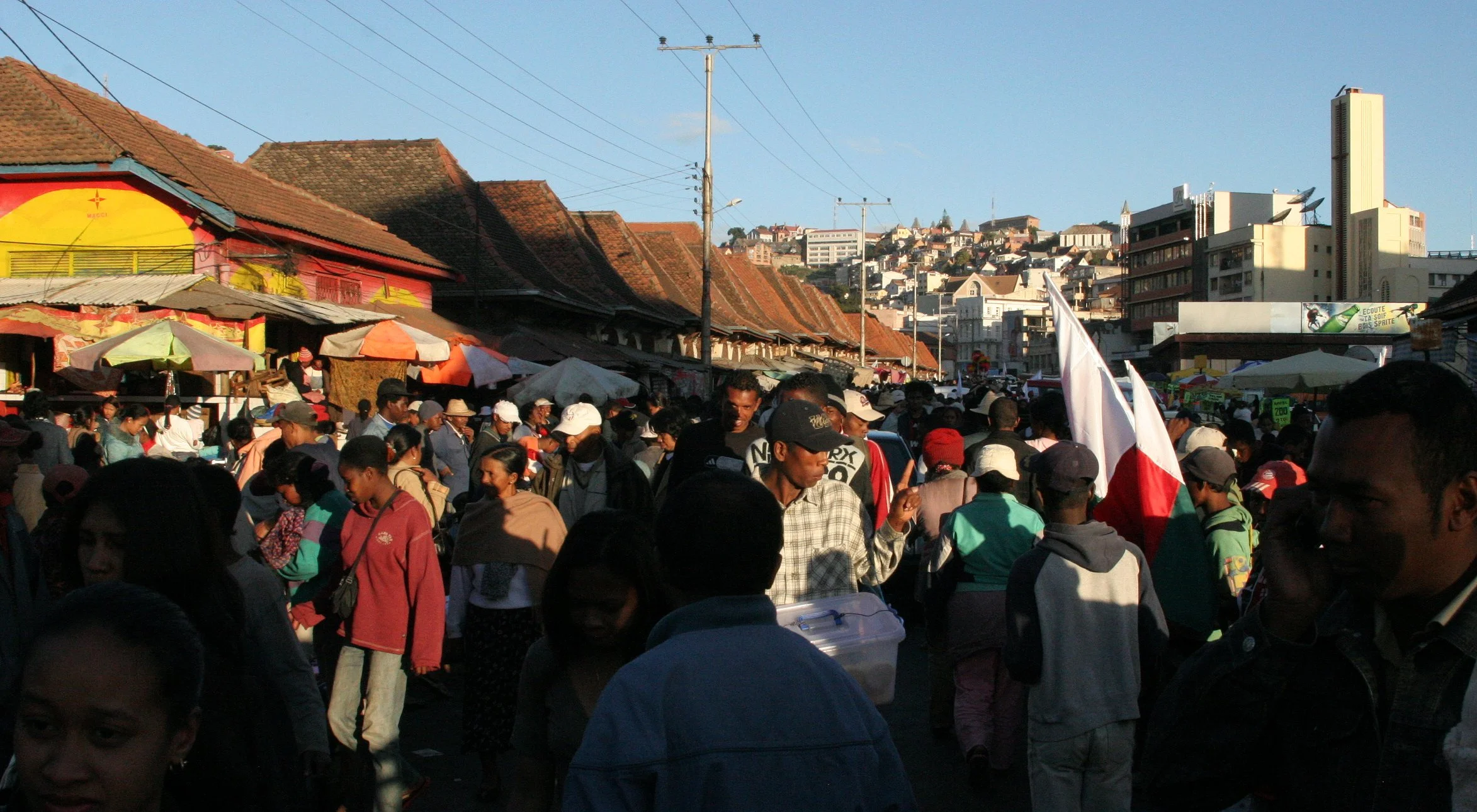 ANTANANARIVO - DAY ONE IN THE CITY (15).JPG