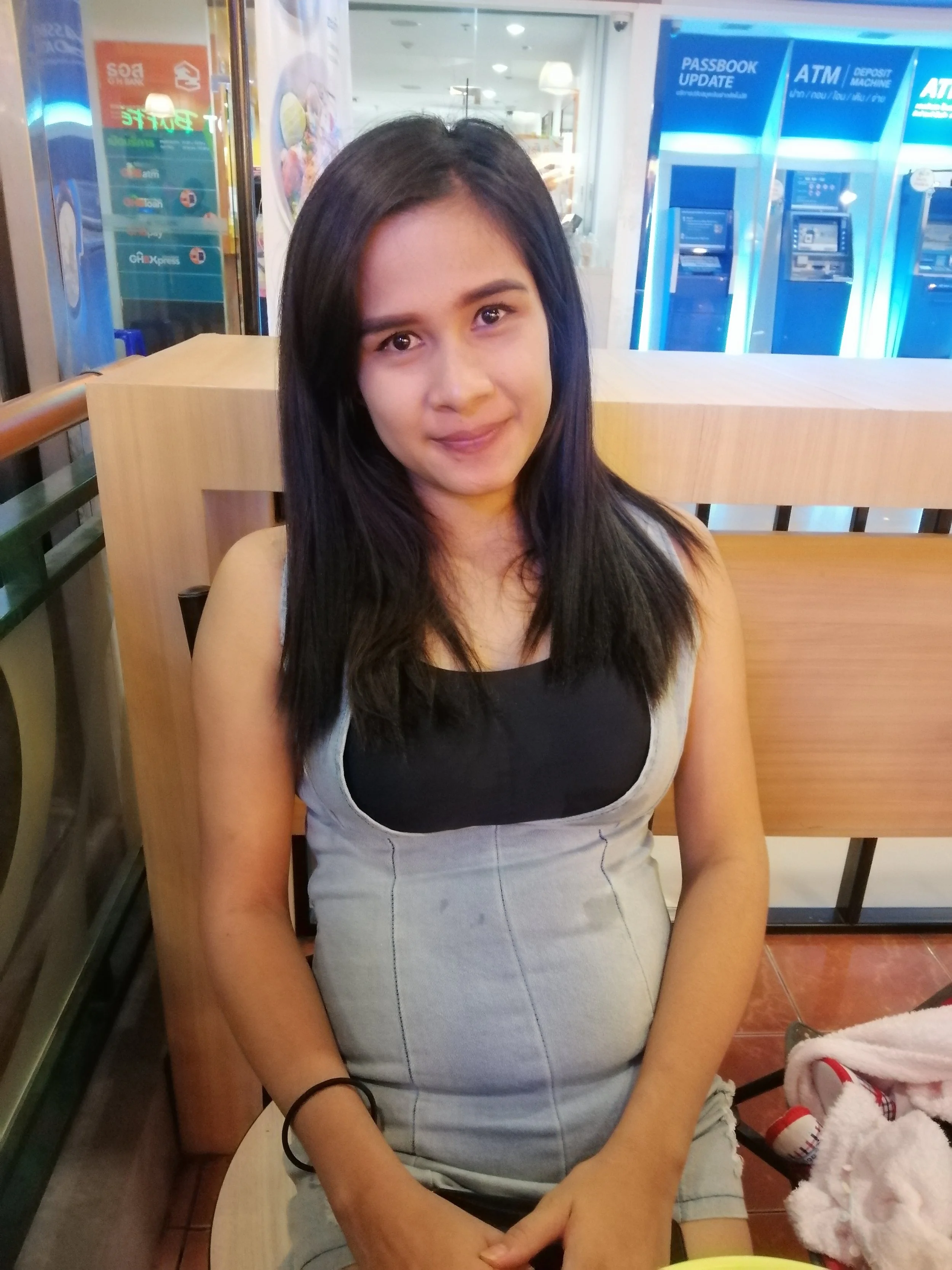 2020 - Out for Dinner with Gift (10).jpg