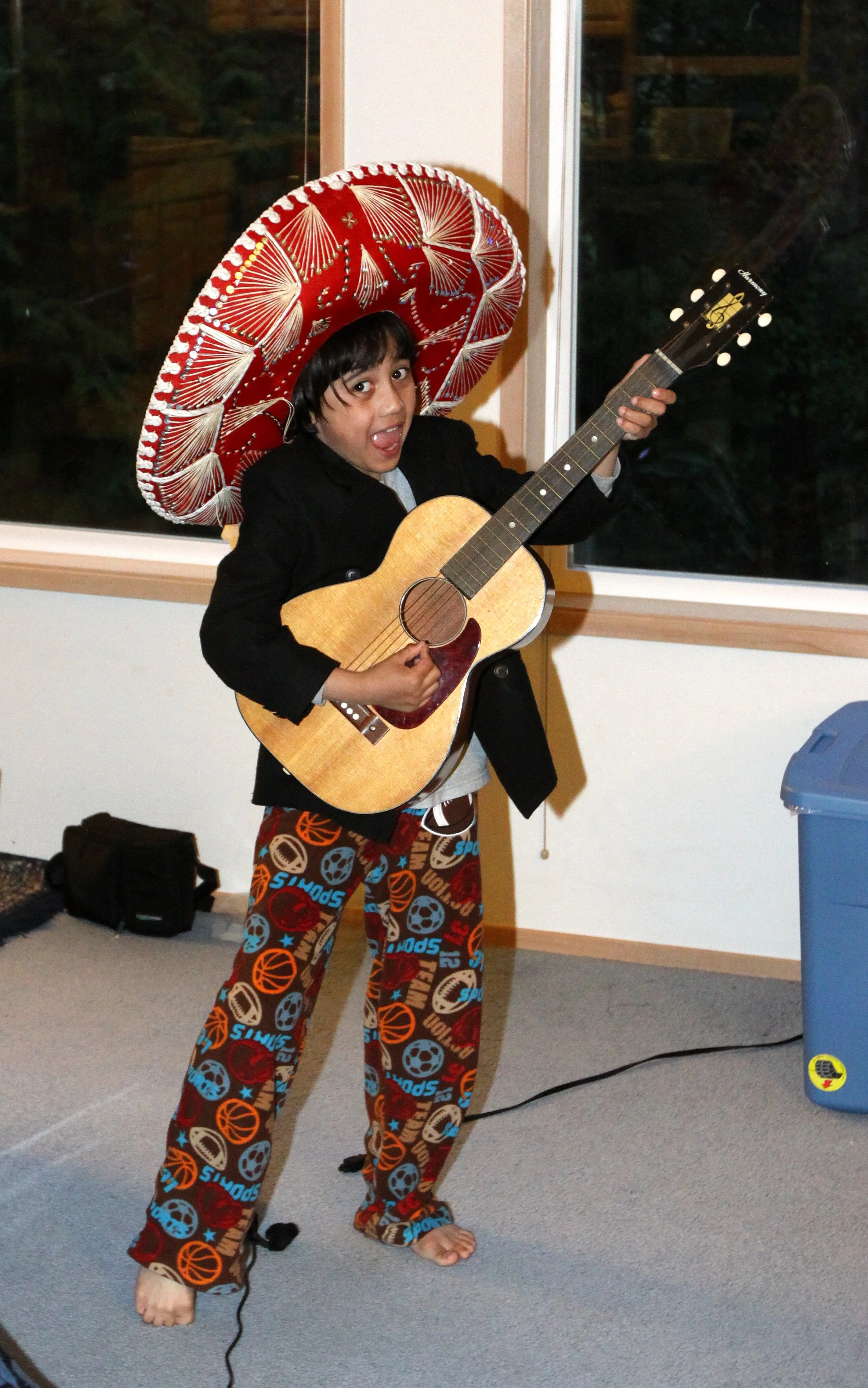 2010-5-18 COKIE BEING MEXICAN (4).JPG