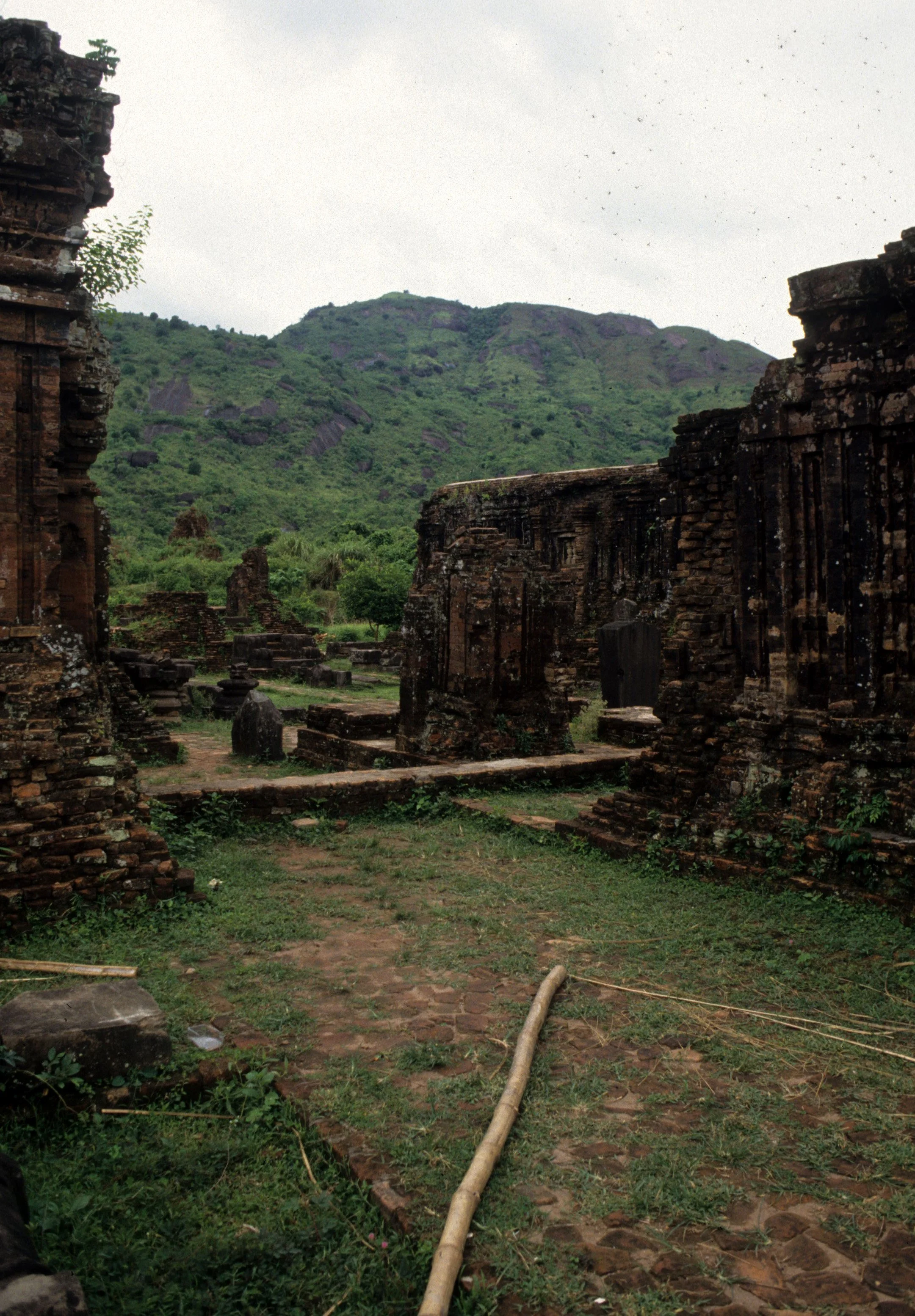 VIET NAM - MY SON CHAM RUINS K.jpg