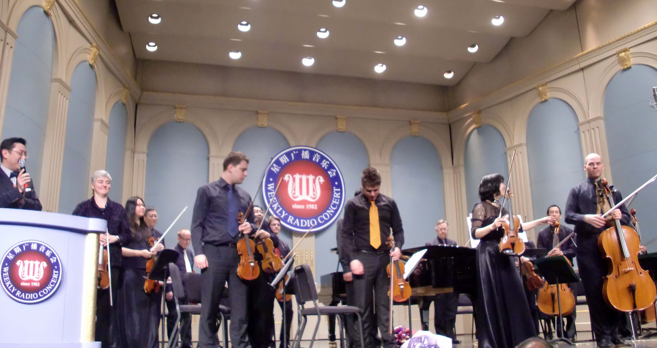 2011-3-13 NIGHT OUT IN SHANGHAI (15).JPG