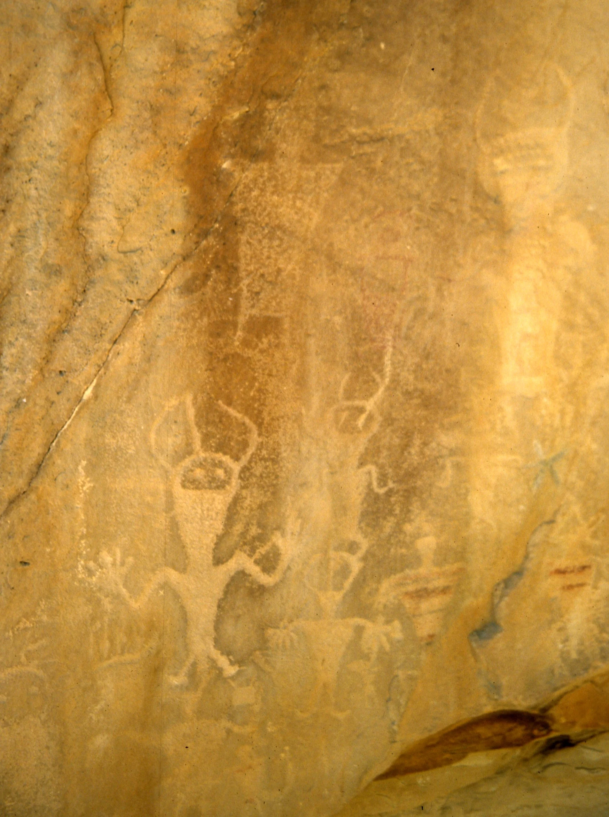 ANASAZILAND - PETROGLYPHS AT CAPITOL REEF NP (5).jpg