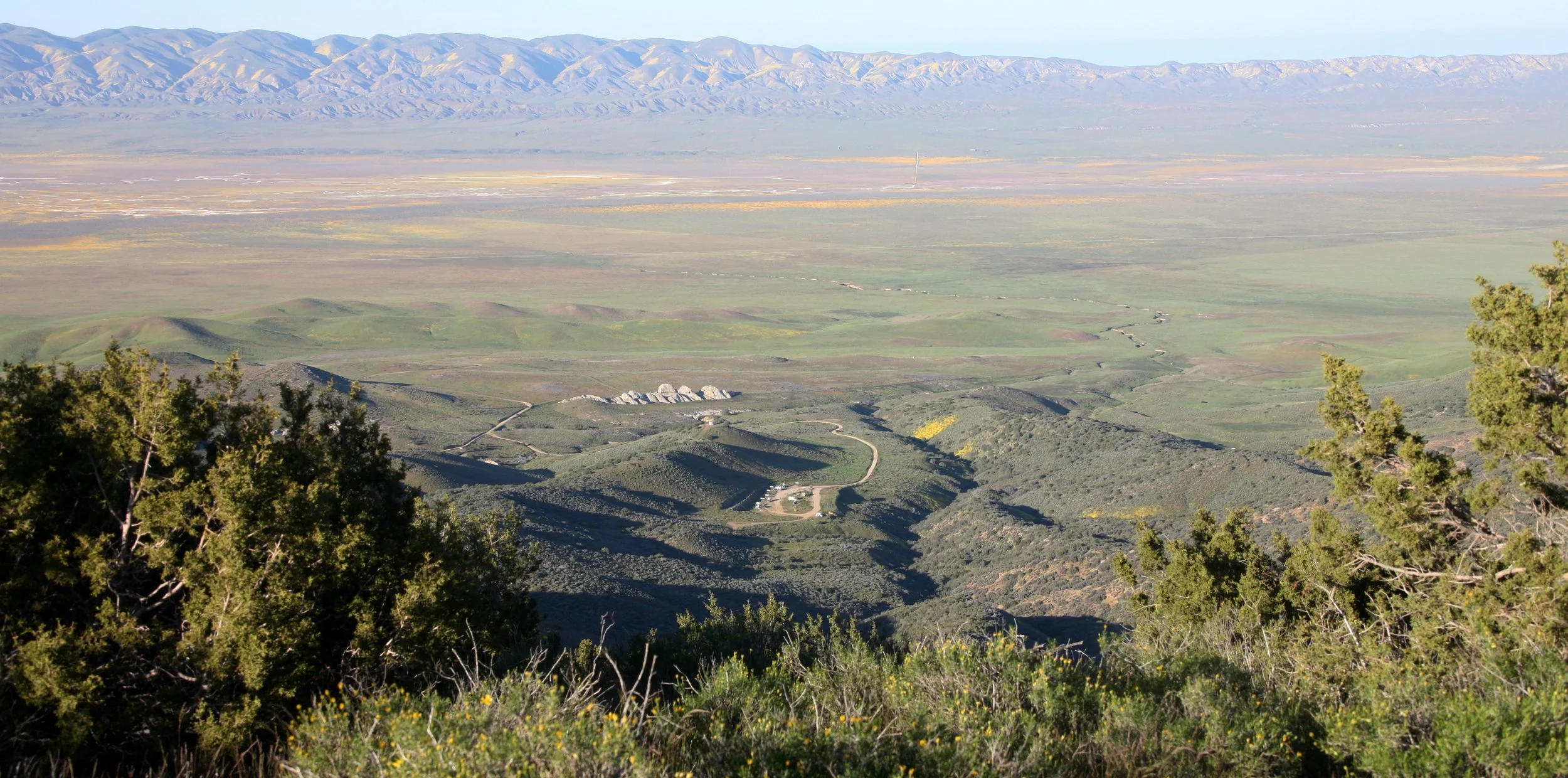 CARRIZO PLAIN NATIONAL MONUMENT - VIEWS OF THE REGION - ROADTRIP 2010 (43).JPG