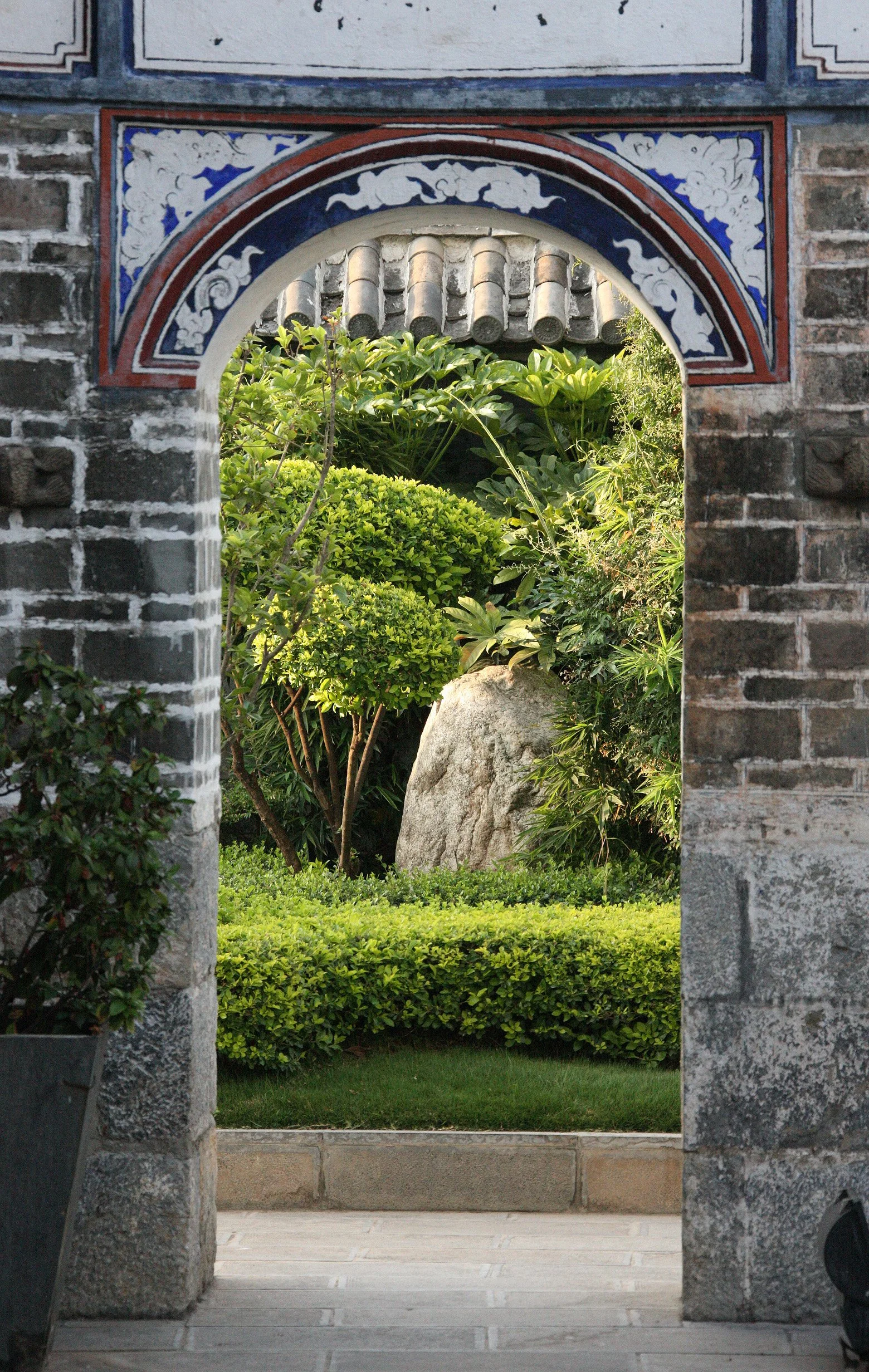 LINDEN CENTER - XIZHOU VILLAGE YUNNAN CHINA (119).JPG